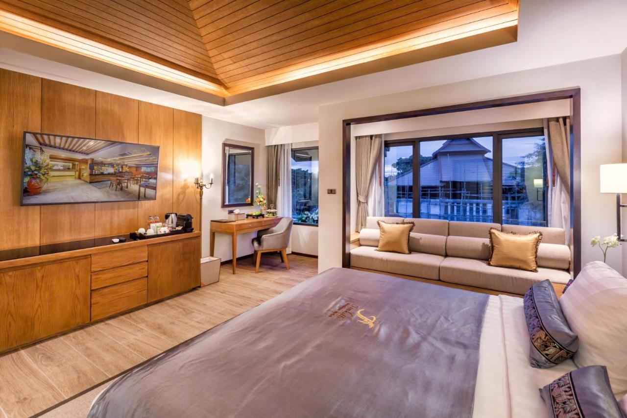 Executive Suite Daybed