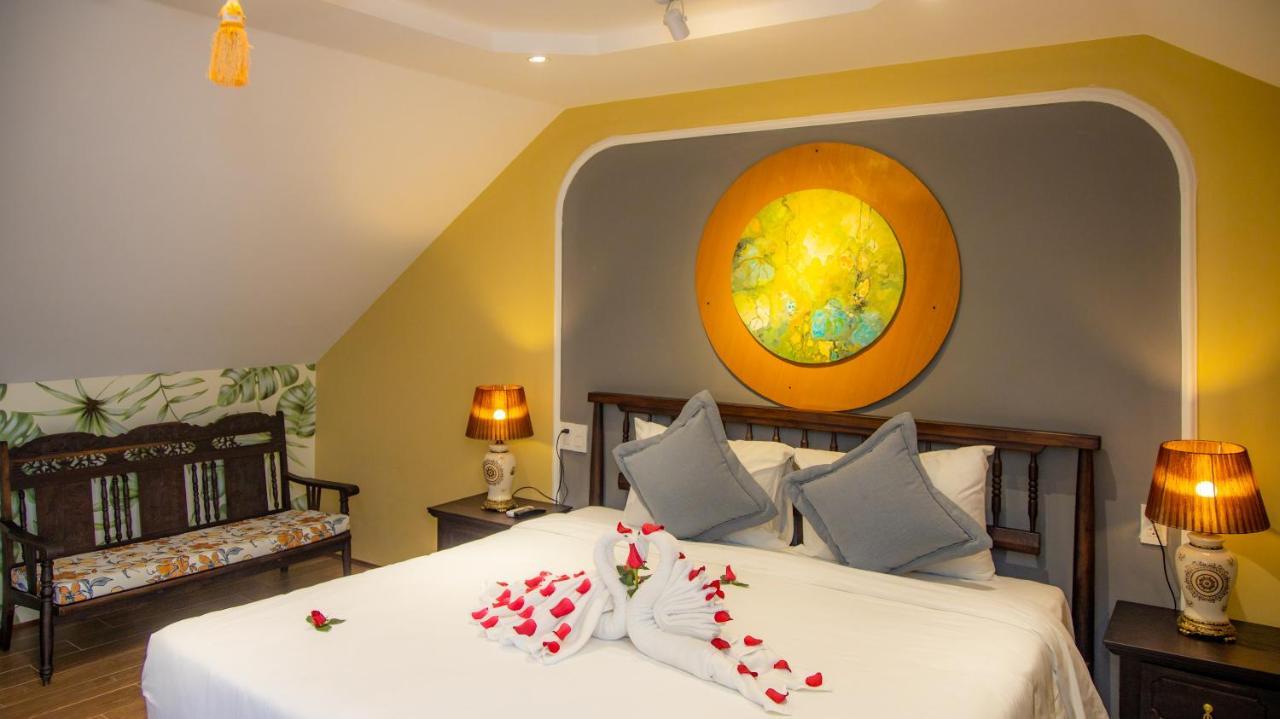 Deluxe Double Room Bath