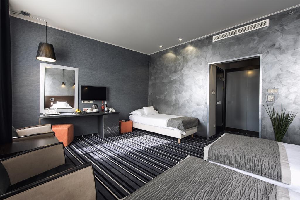 Triple Room,750418769:JPEG