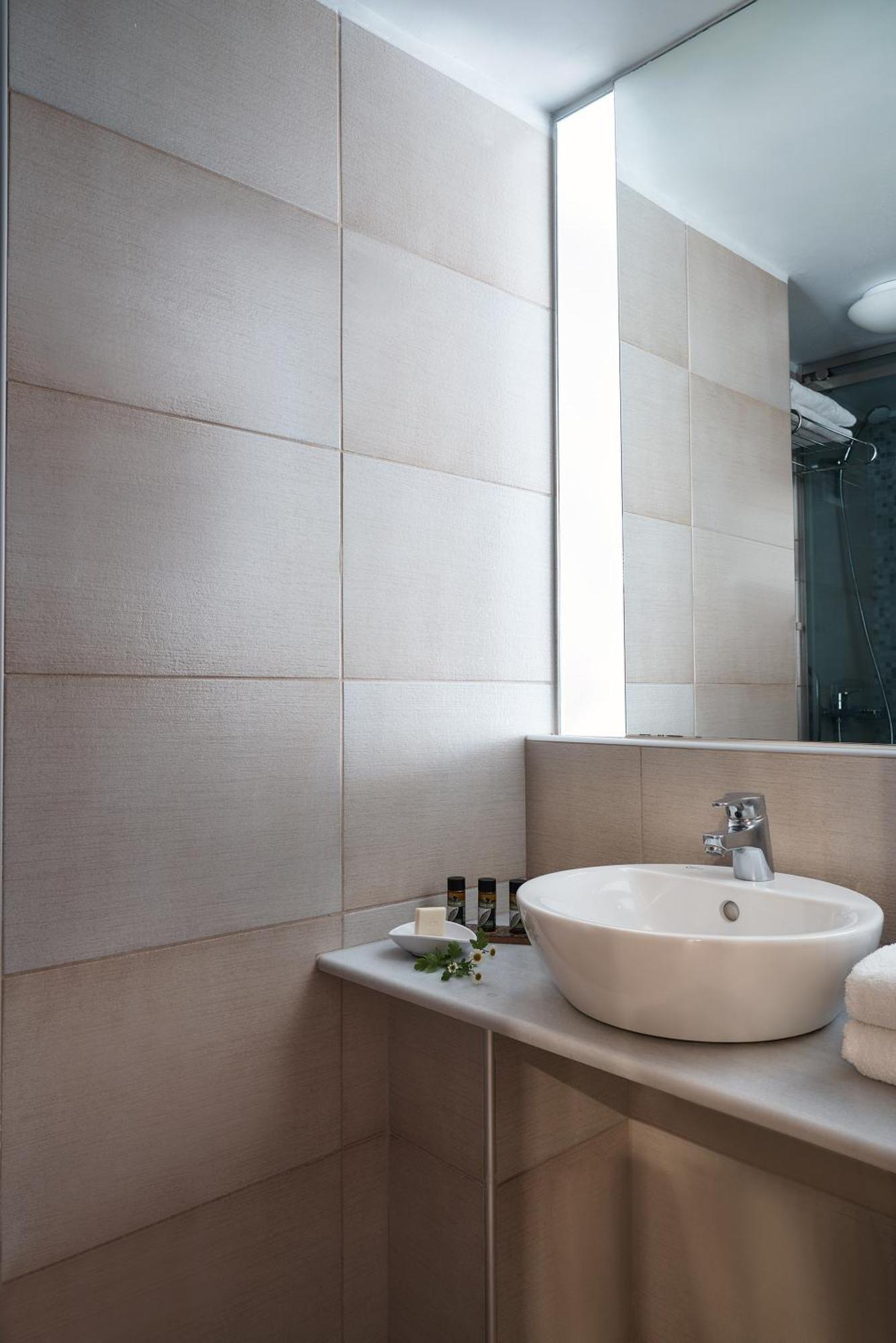 Superior Room with City View