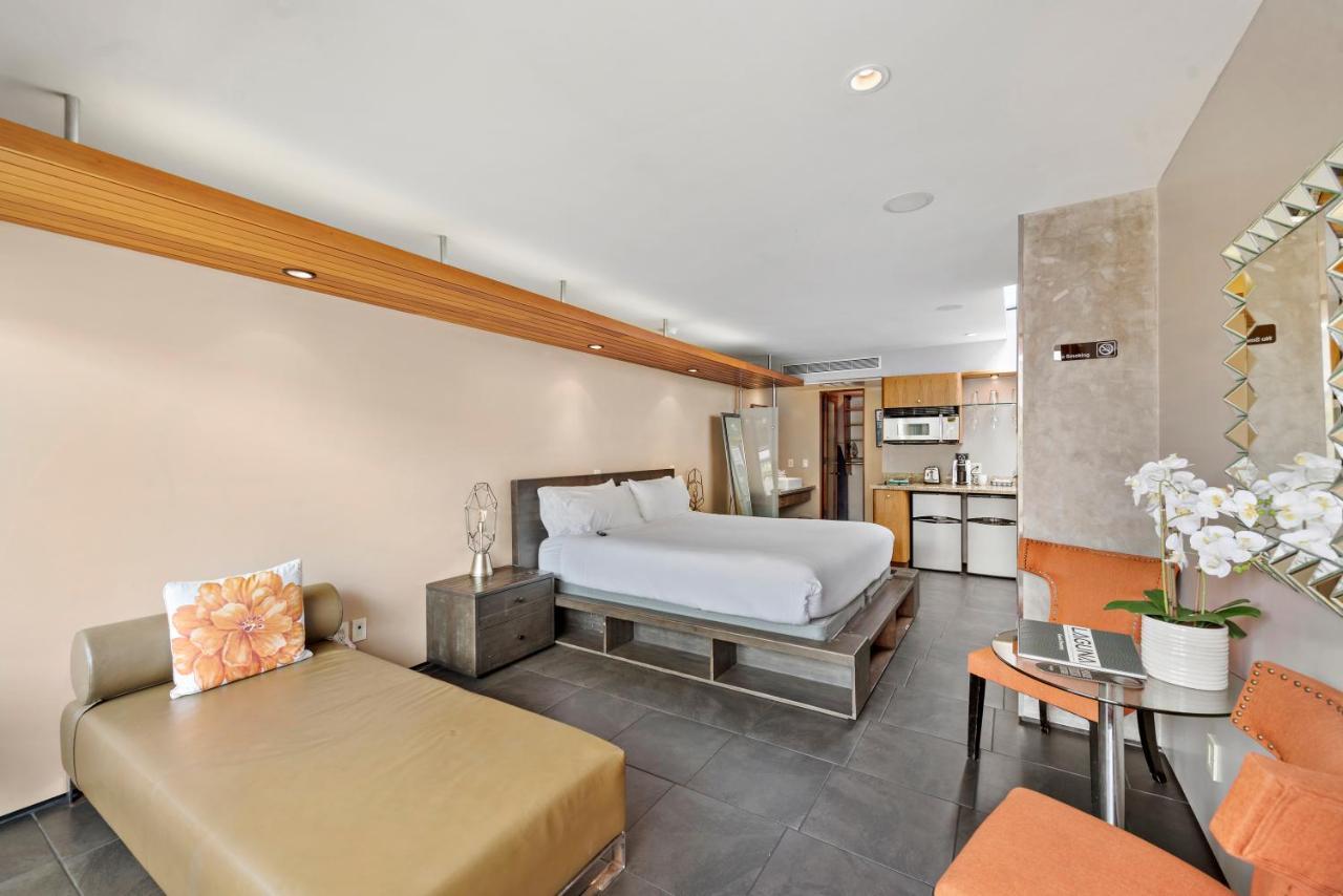 Deluxe Double Room with Bath