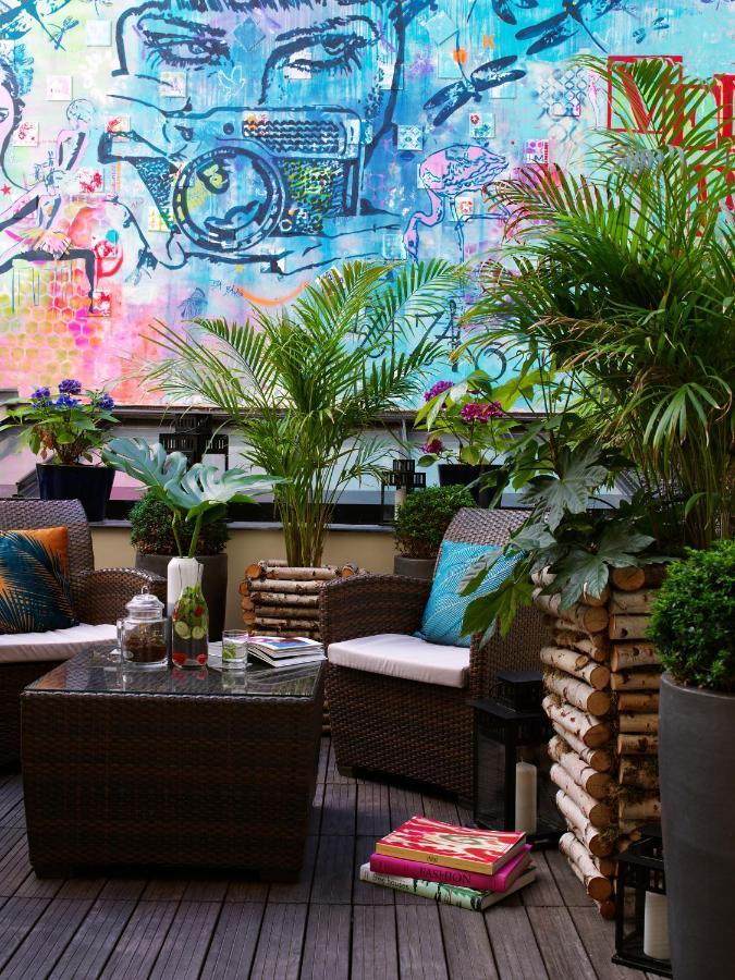Urban Patio with Breakfast and Balcony