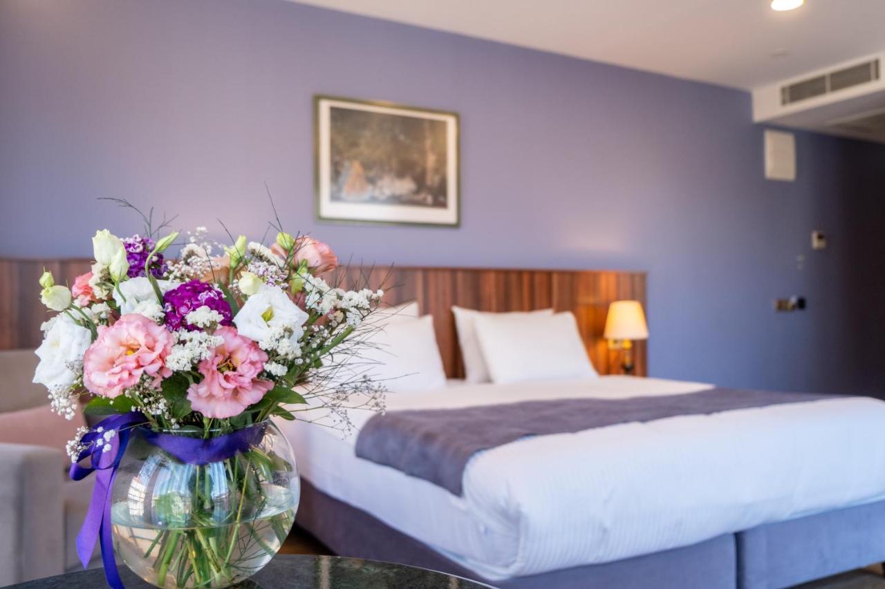 Deluxe Corner Double or Twin Room,1430956051:JPEG