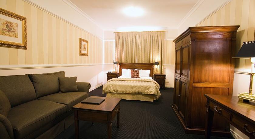 Executive Sofa Suite