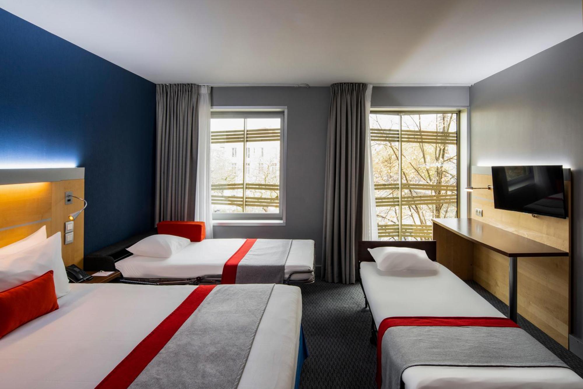 1 Double Bed Standard City View