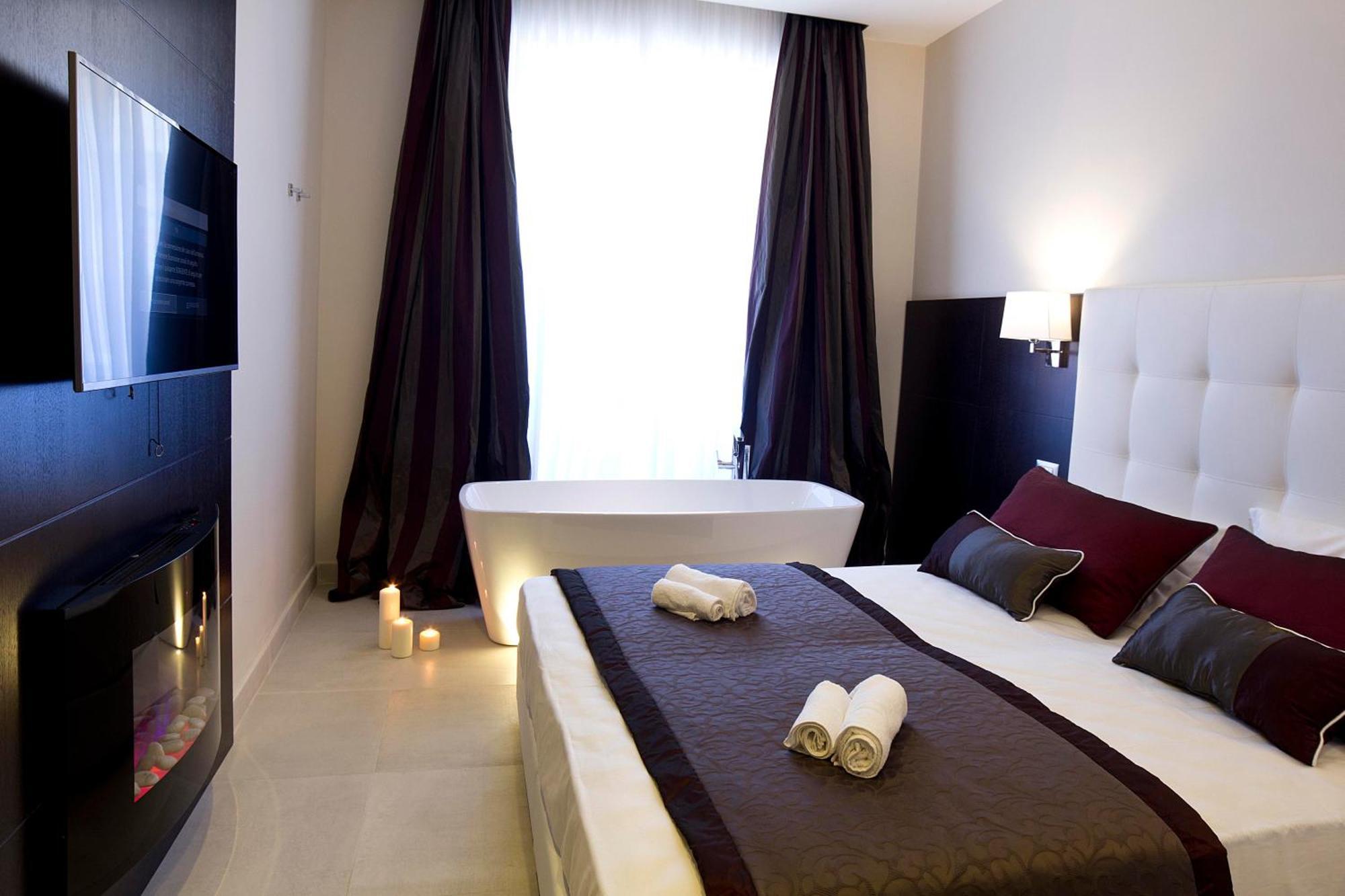 Superior Double or Twin Room Sauna Access