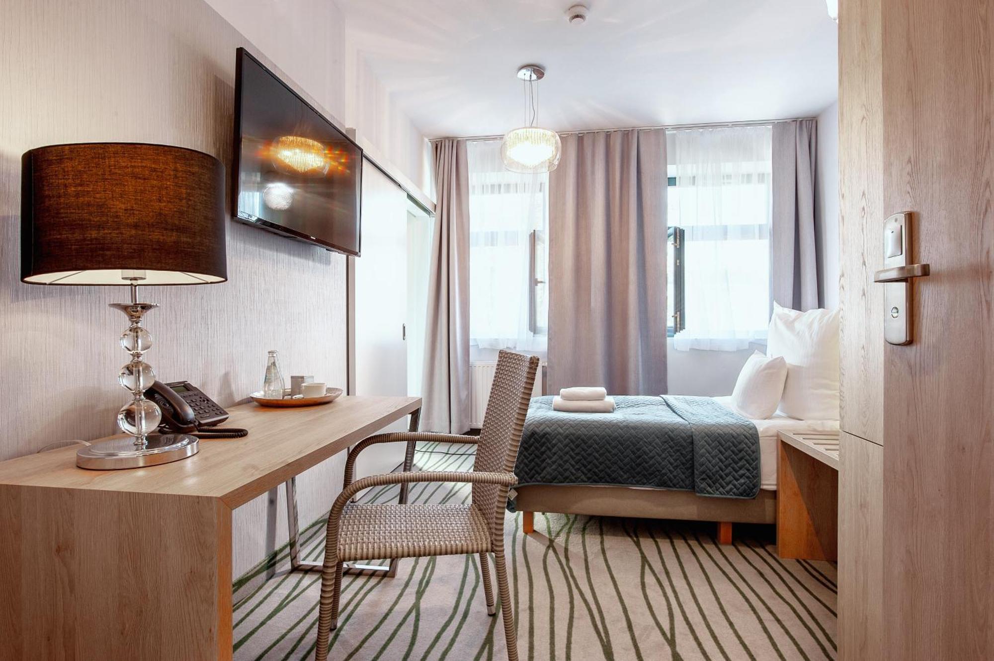 Standard Single Room,797760195:JPEG