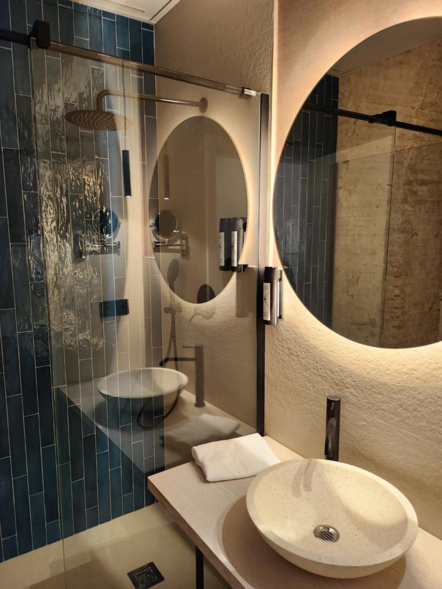Triple Room,1476160615:JPEG