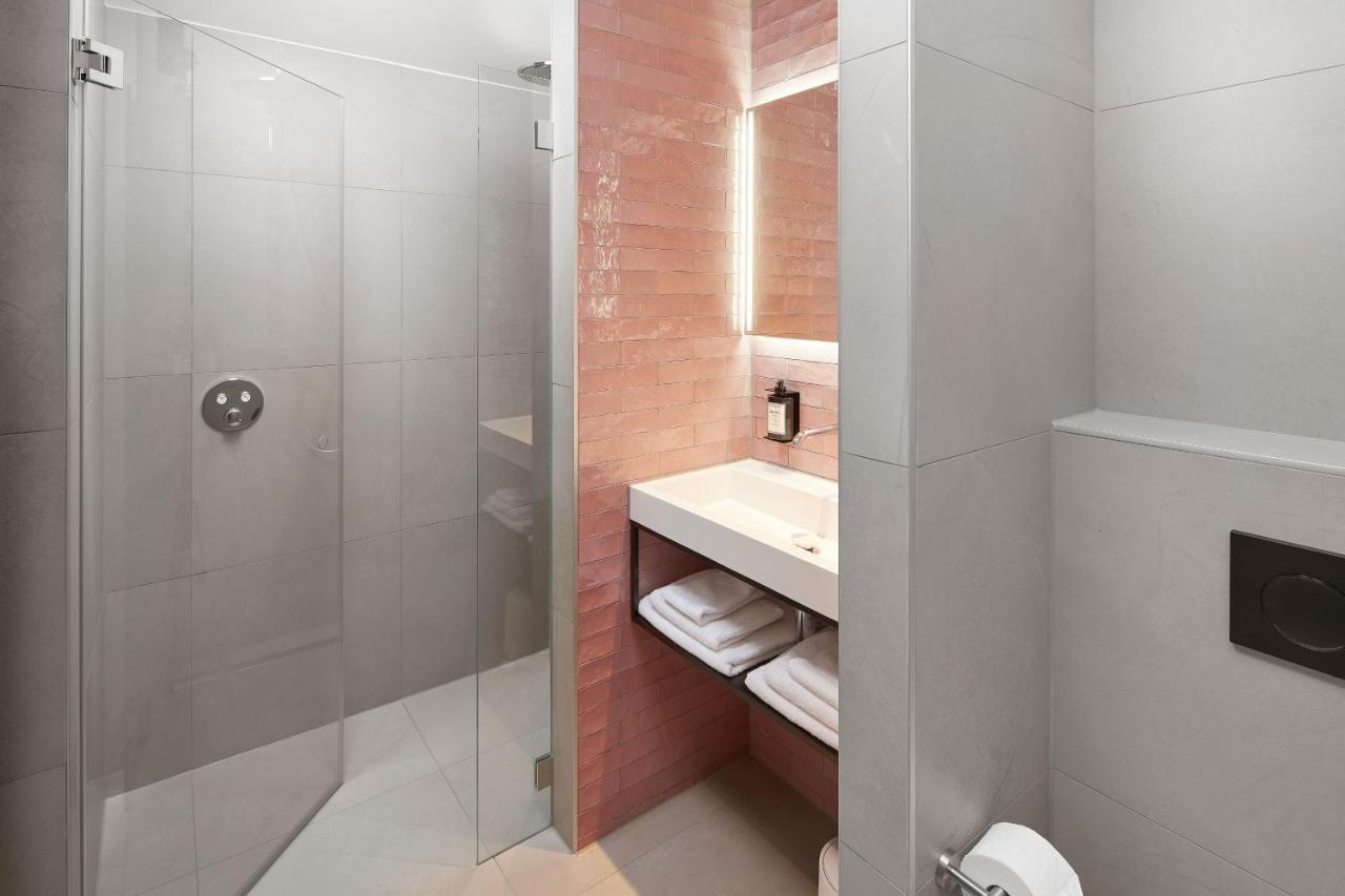 Double Room Private Bathroom,1487860075:JPEG