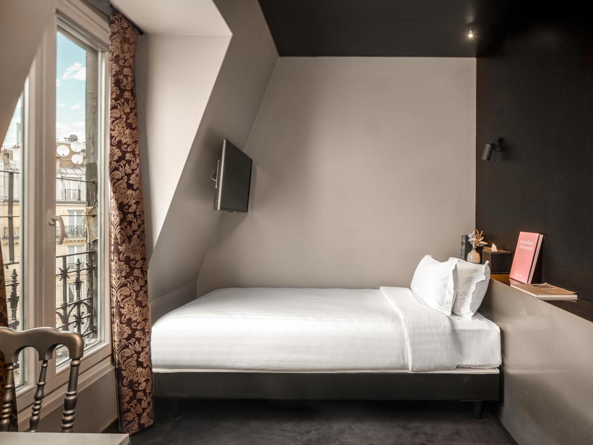 Classic Single Room
