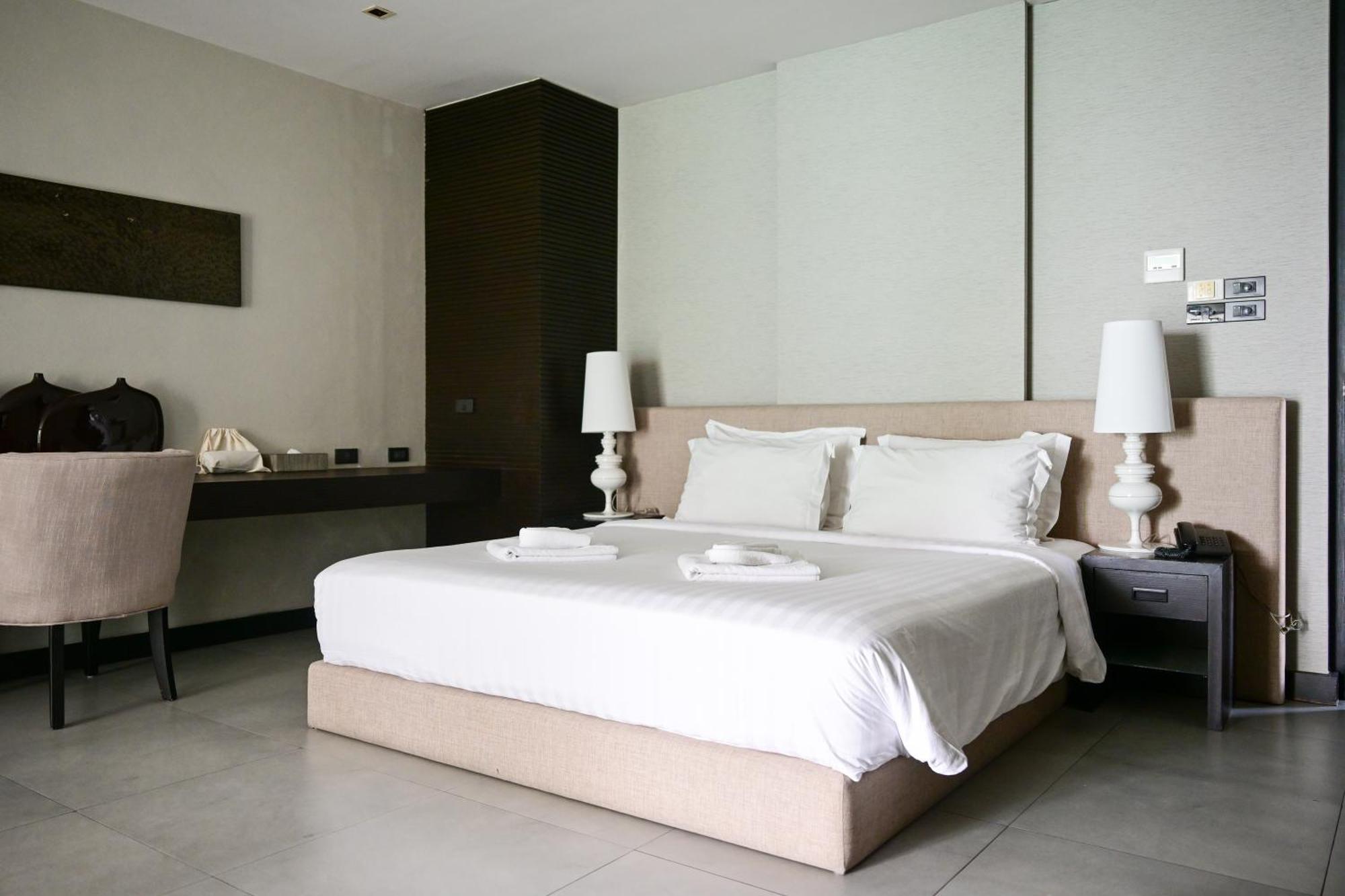 Superior Double Room Partial Sea View