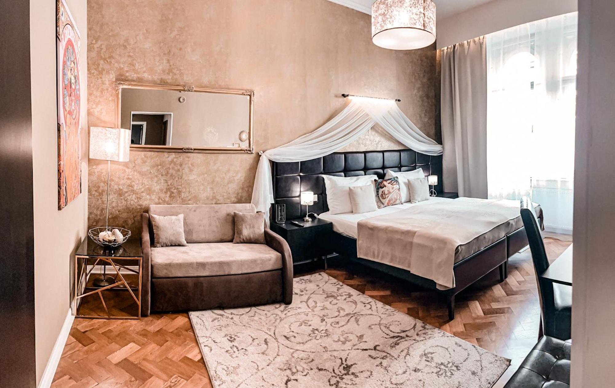 Superior Double or Twin Room Extra Bed
