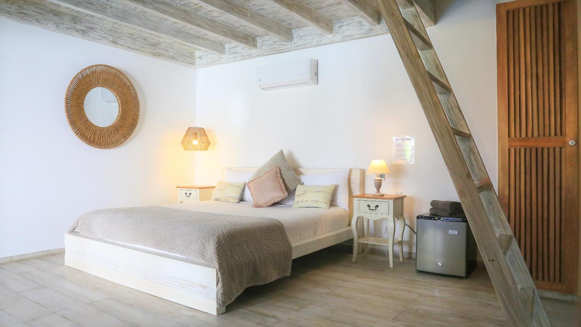 Duplex Quadruple Room