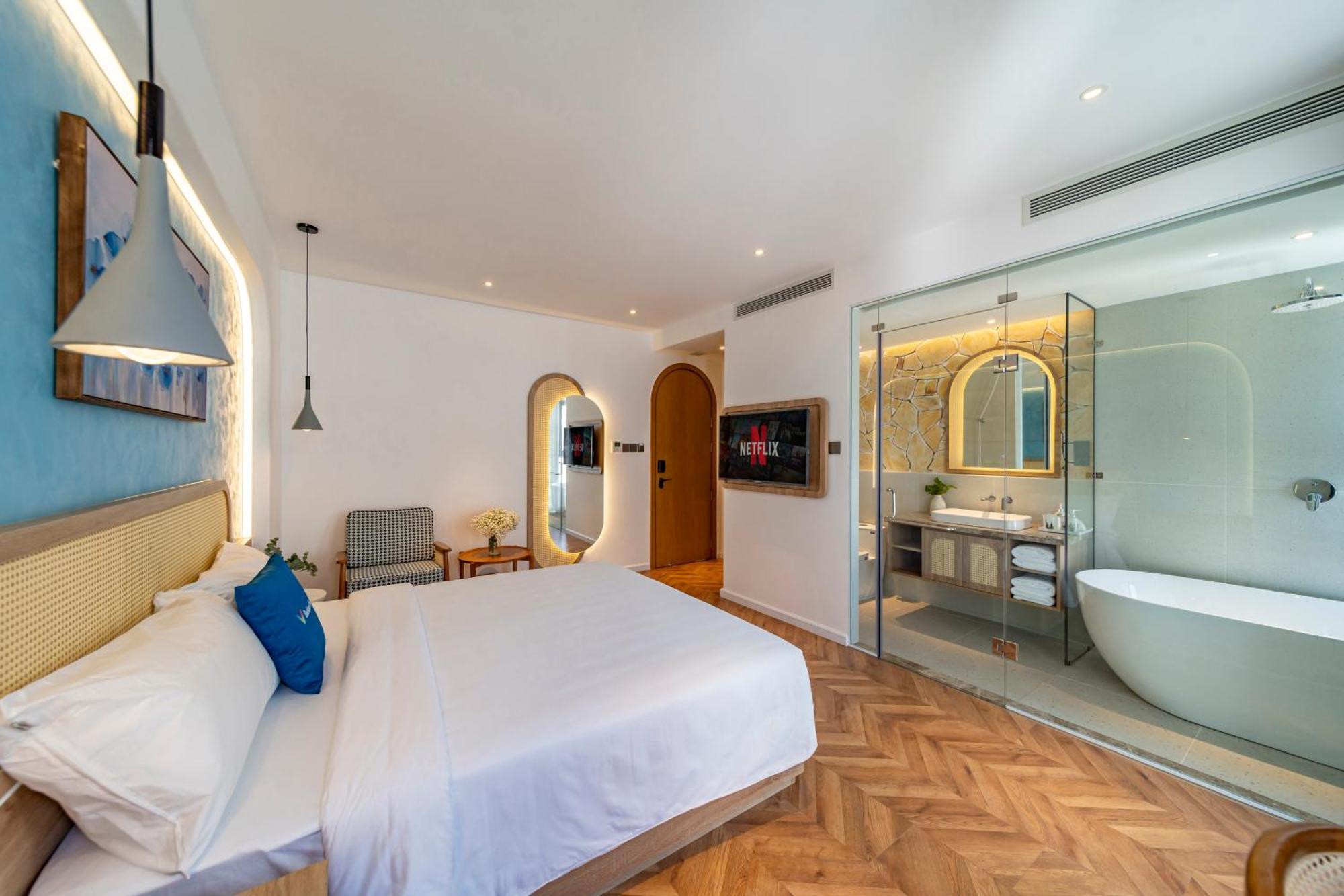 Habitación Doble Deluxe con balcón y bañera