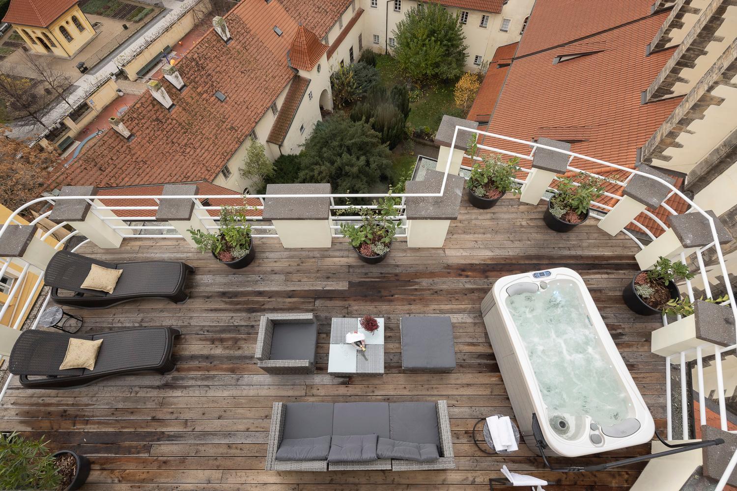 Junior Suite Spa Bath Terrace