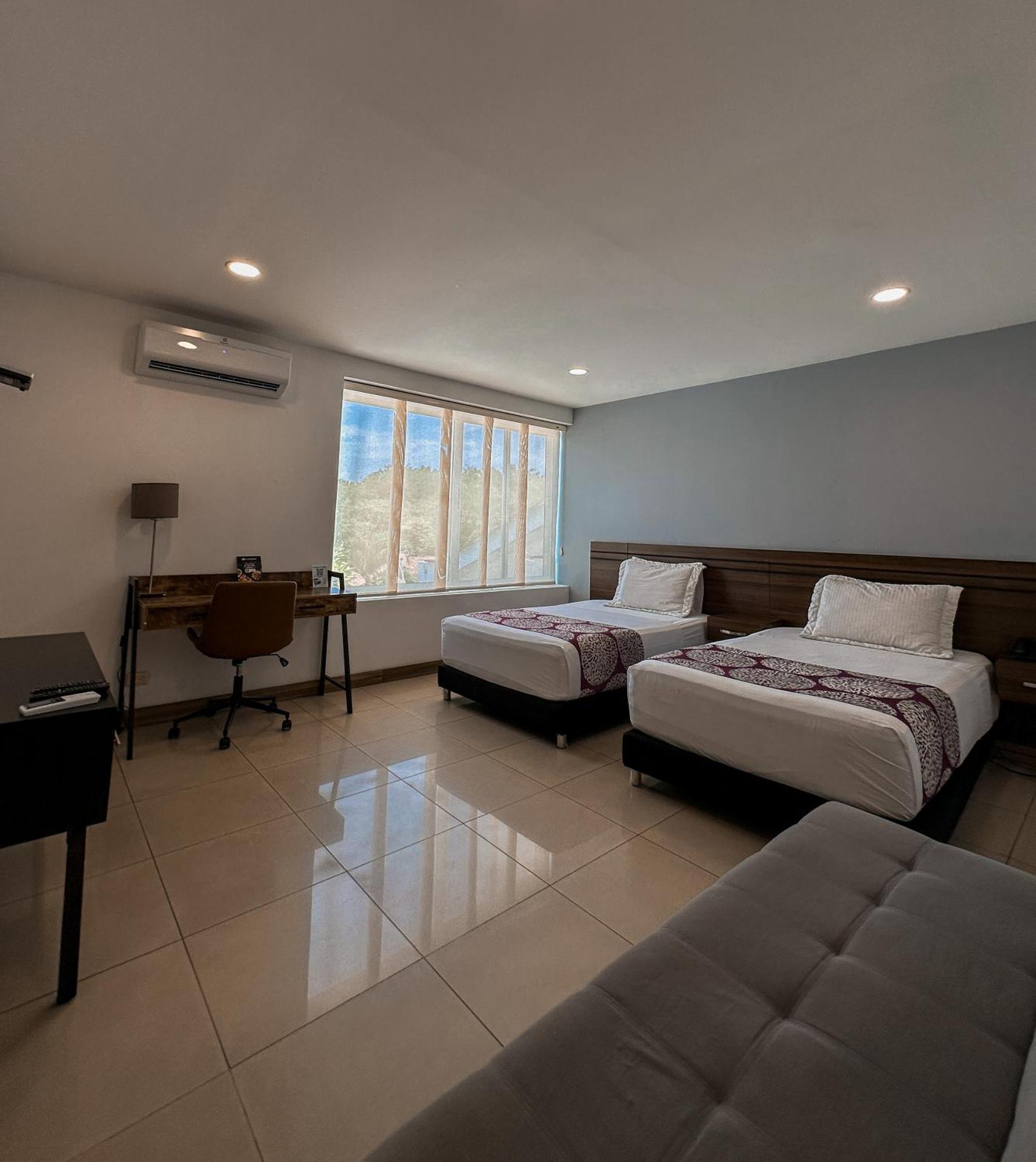 Standard Twin Room,1542625369:JPEG