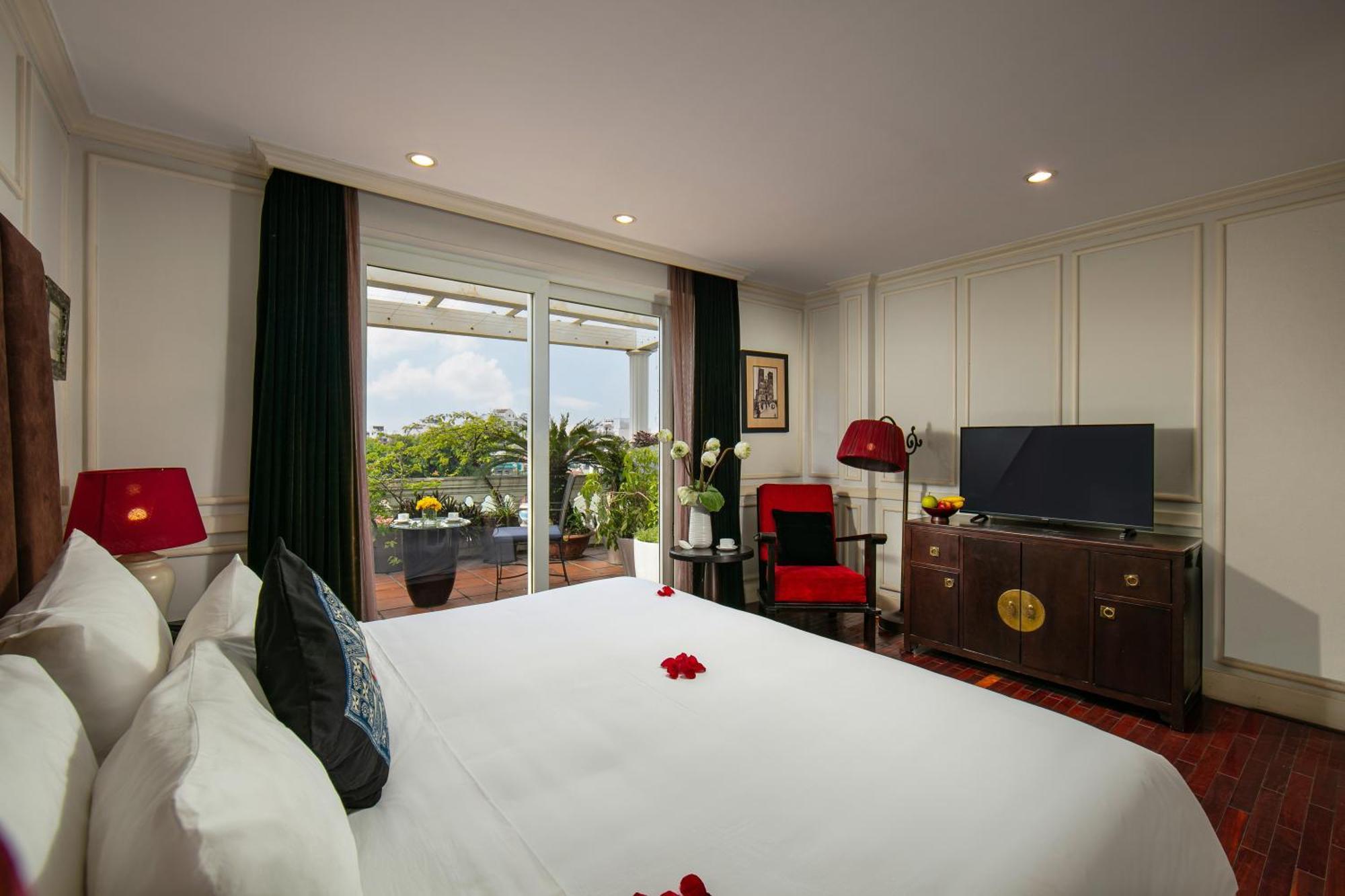 Double or Twin Room Terrace