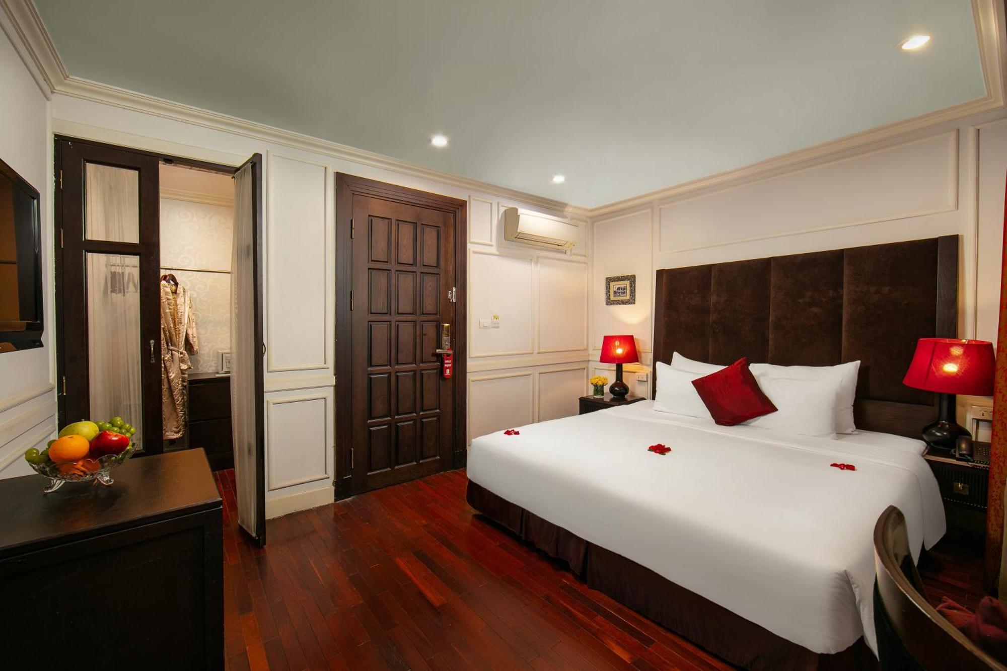 Deluxe Double or Twin Room