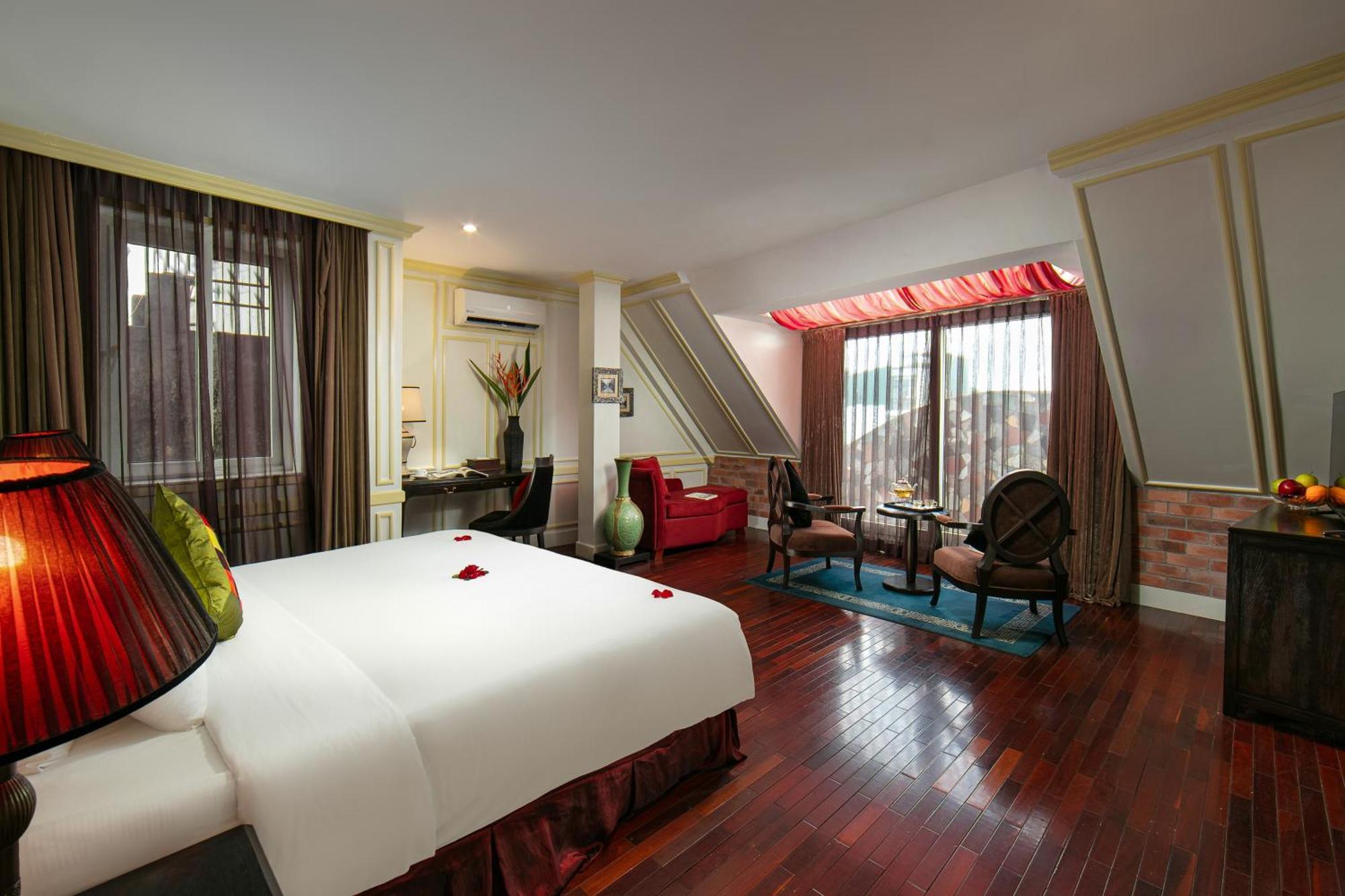 Suite City View