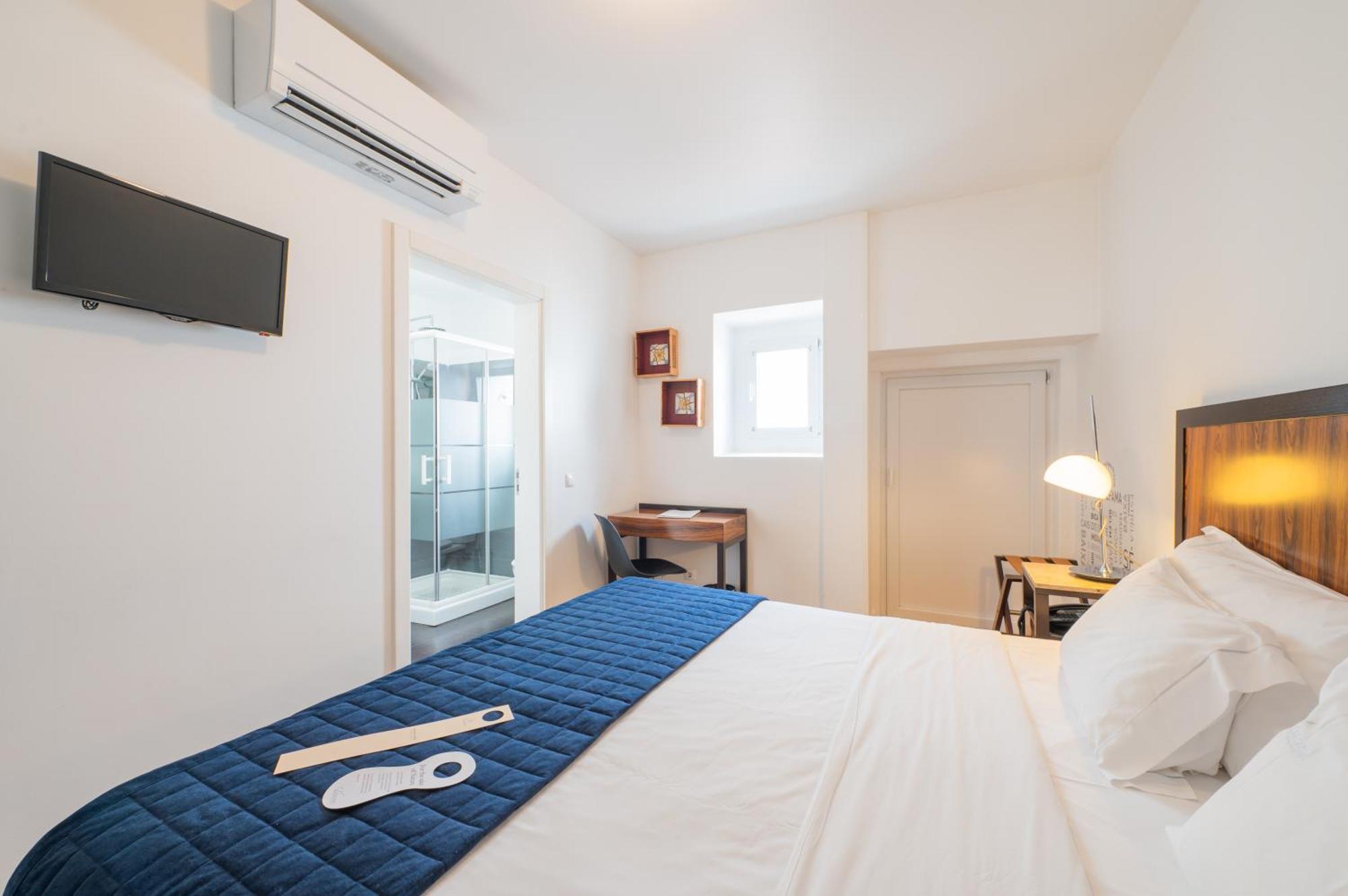 Double Room Interior View,1547243962:JPEG