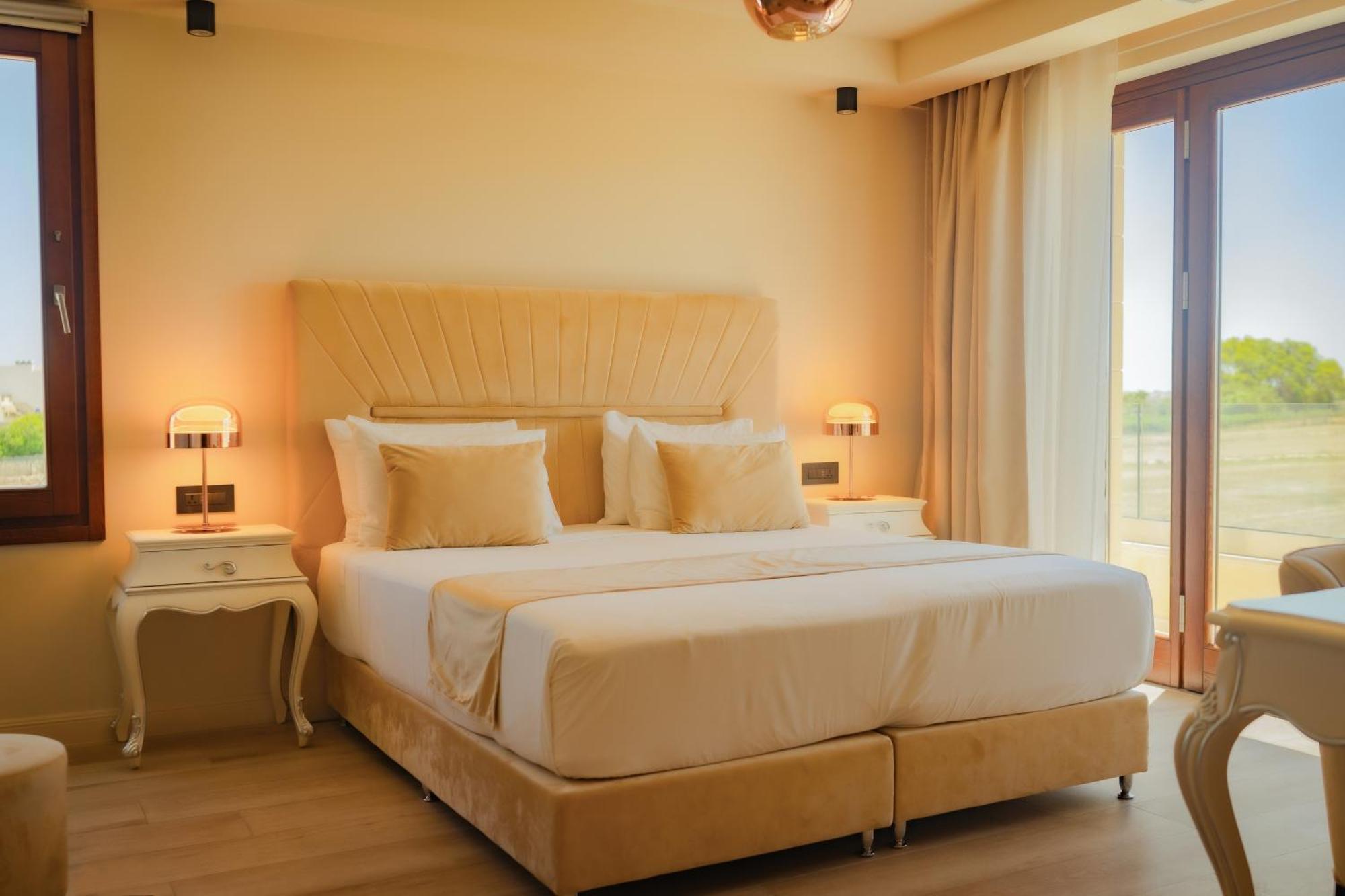 Superior Double Room,1547492284:JPEG