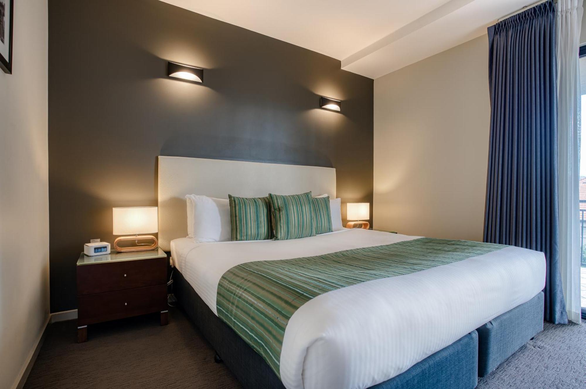 Superior One-Bedroom Apartment