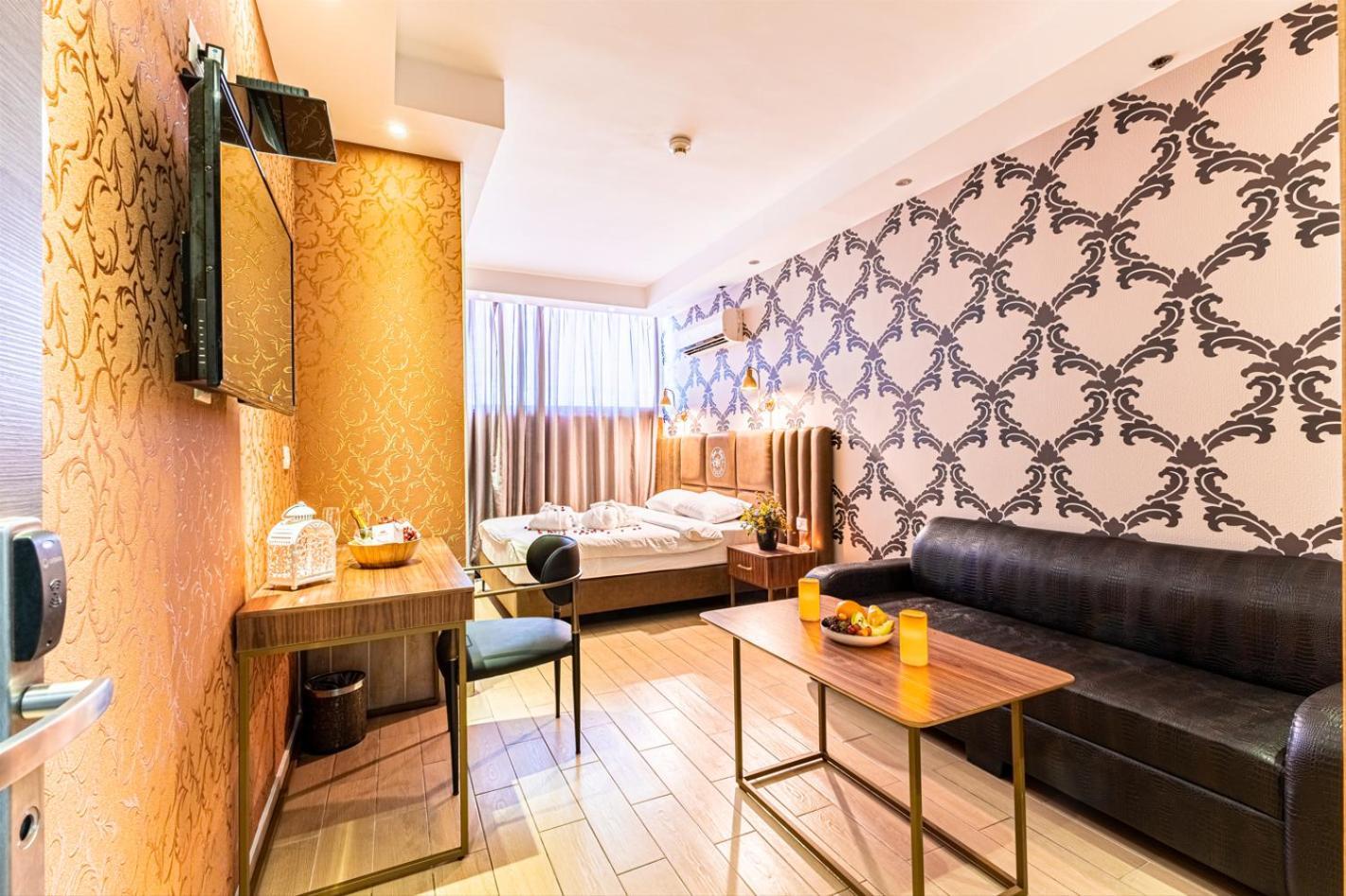 Suite with Spa Bath