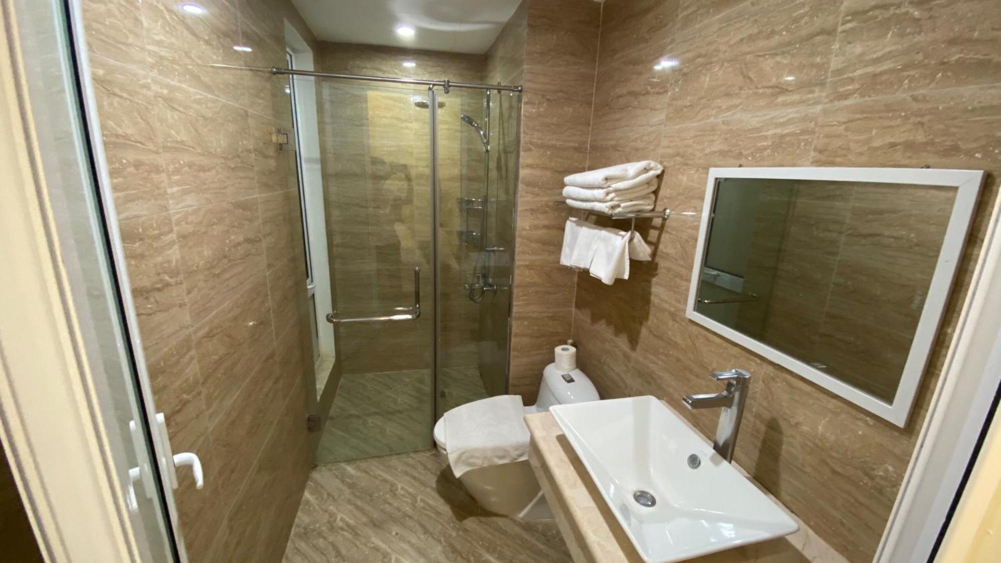 Twin Room,1600592346:JPEG