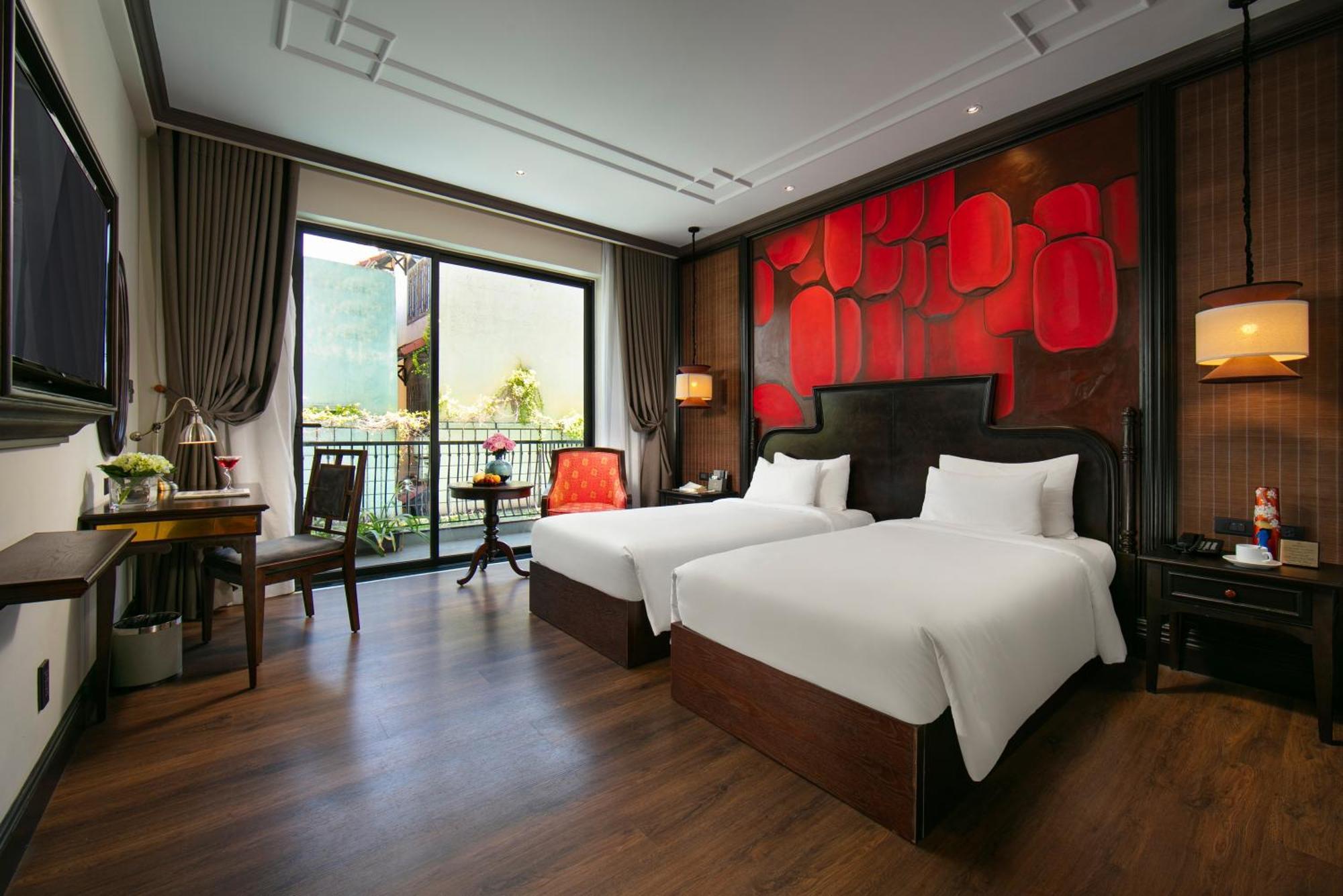 Deluxe Double or Twin Room Pool View