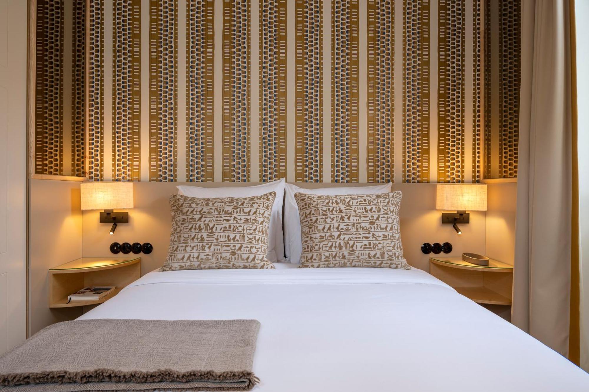 Standard Queen Room,1594039480:JPEG