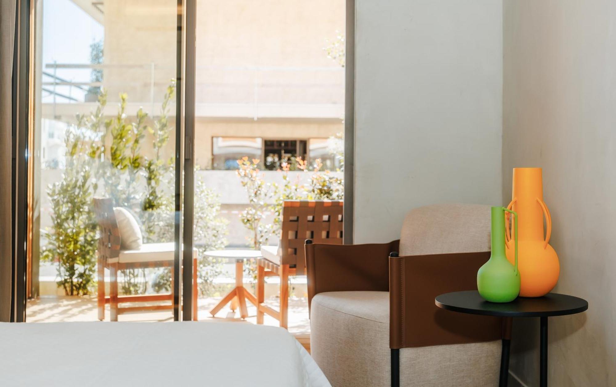 Magnolia Superior Room
