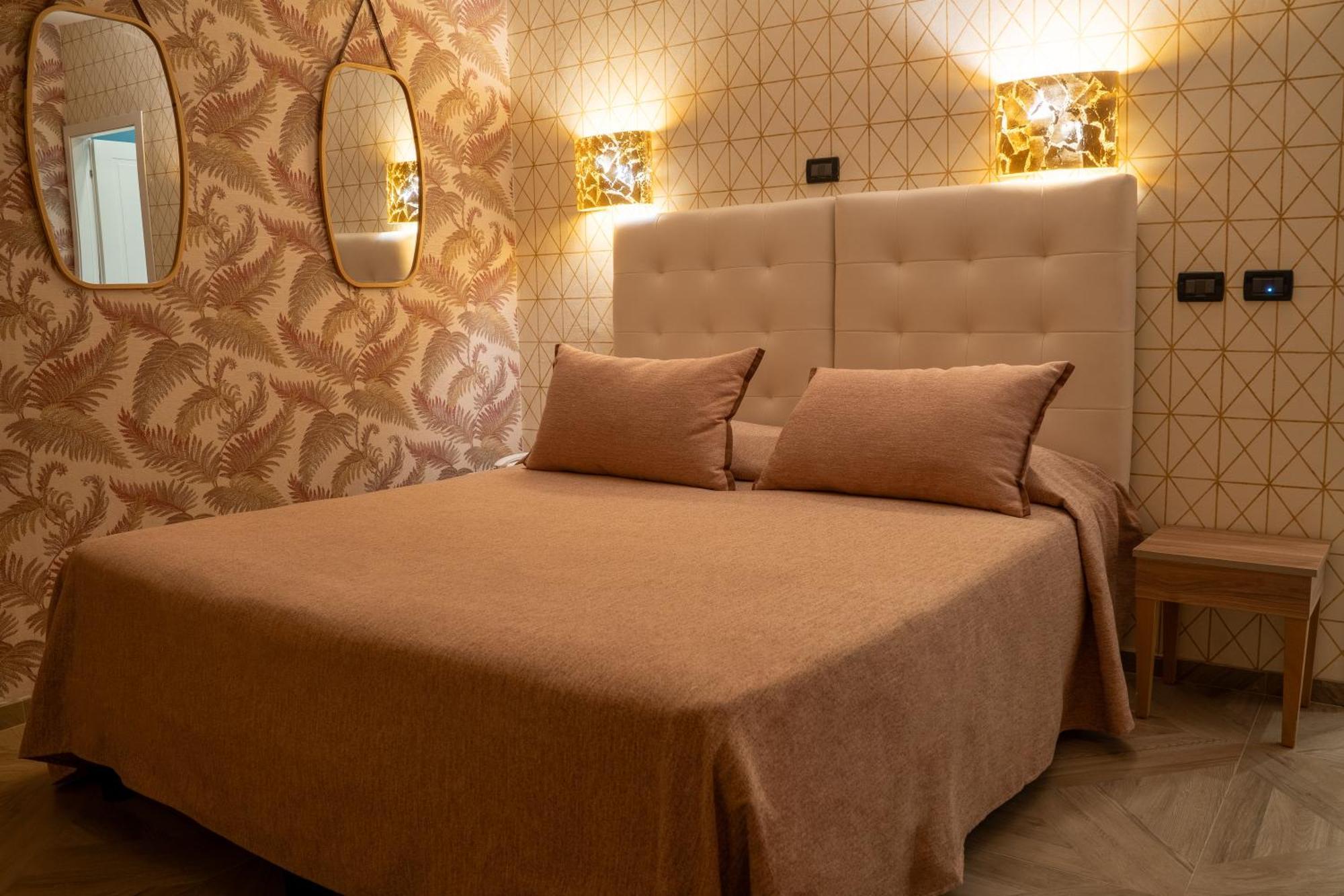 Triple Room,1584399904:JPEG
