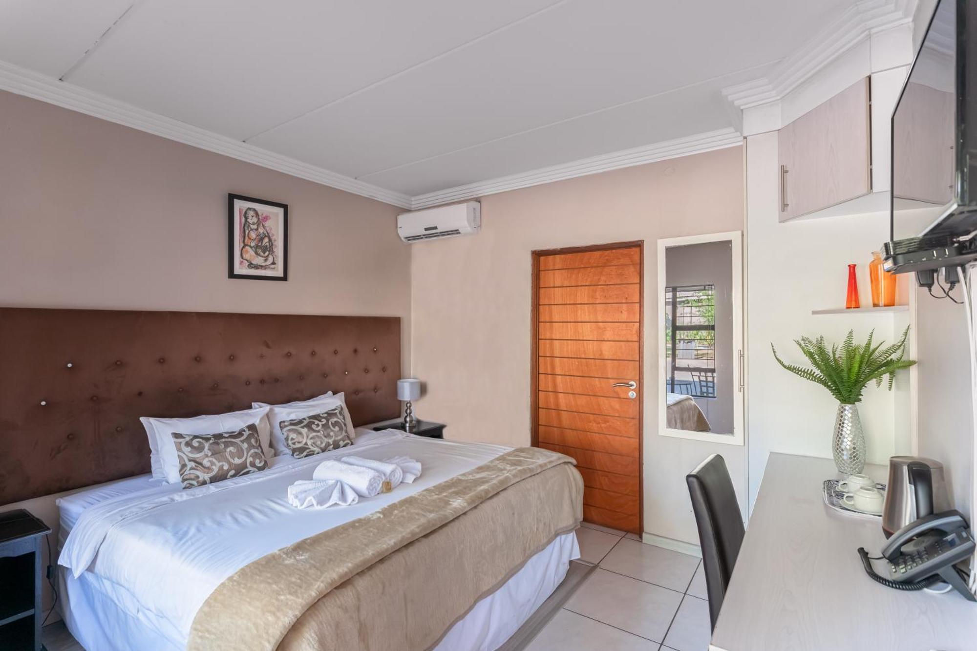 Standard Room with Shower