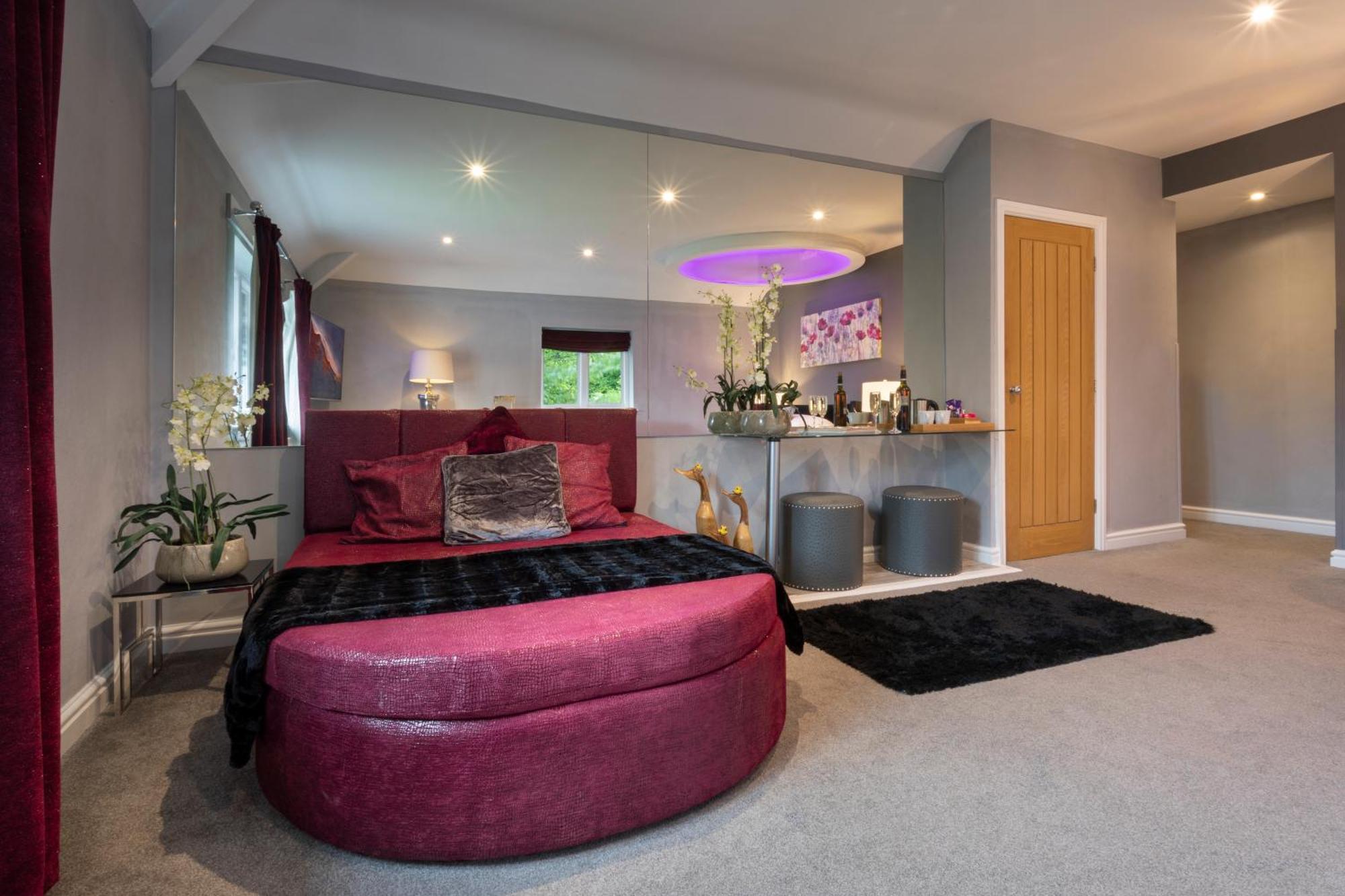 Superior Suite with Hot Tub - Acacia,1586102901:JPEG