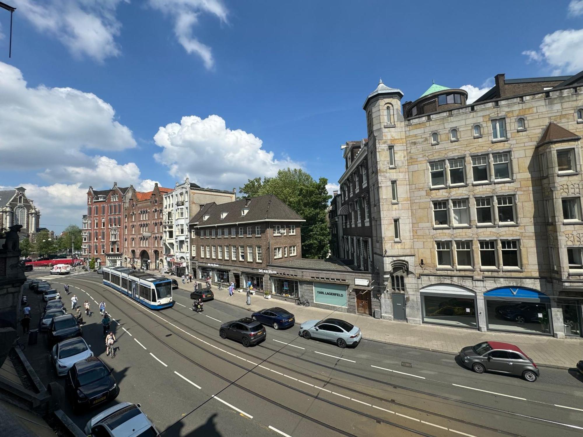 Deluxe Double Room with Balcony,1586144589:JPEG