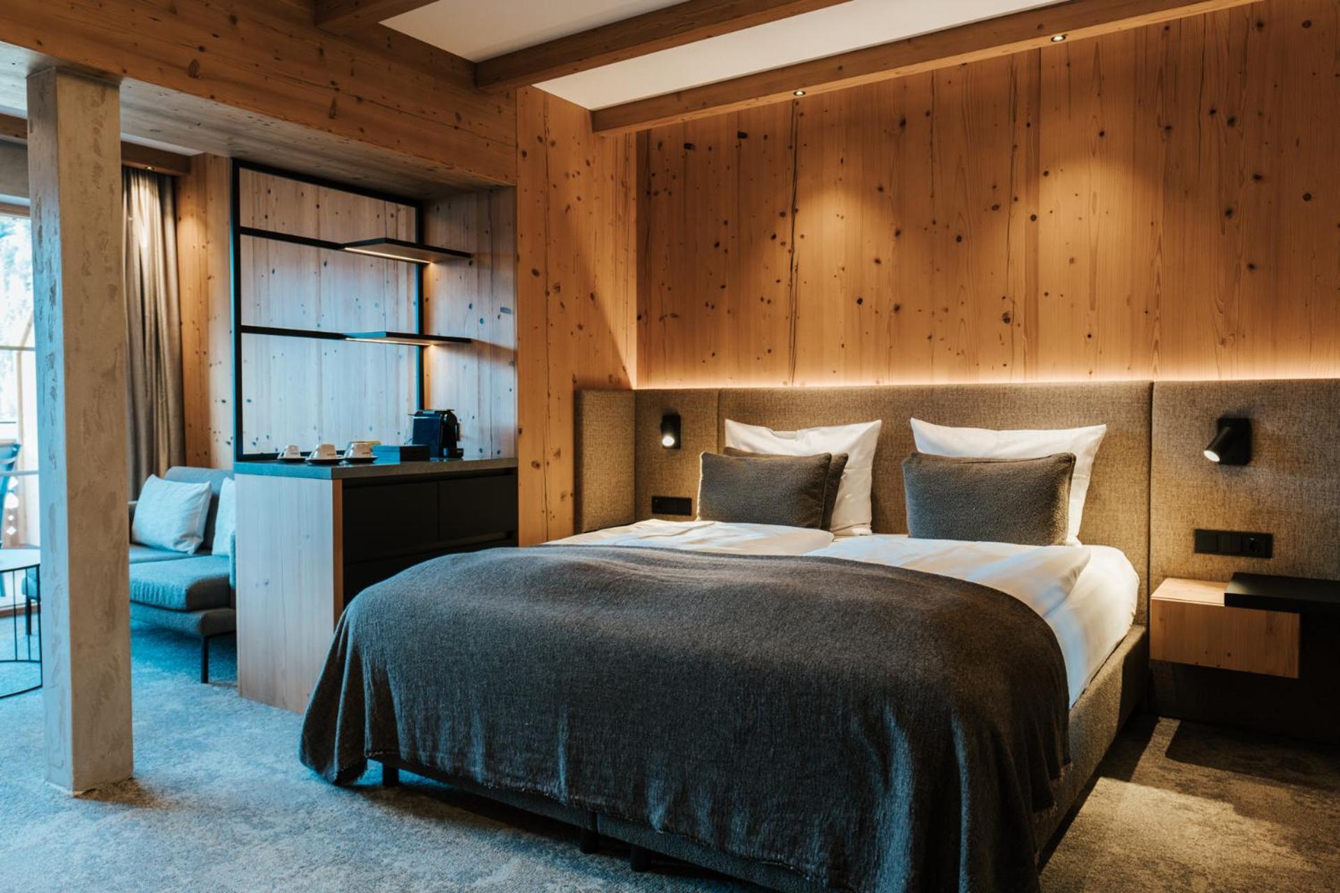 Double Room with Lake View