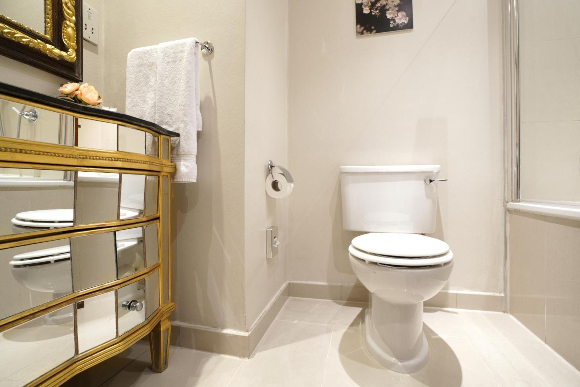 Queen Double Room - Lower Ground