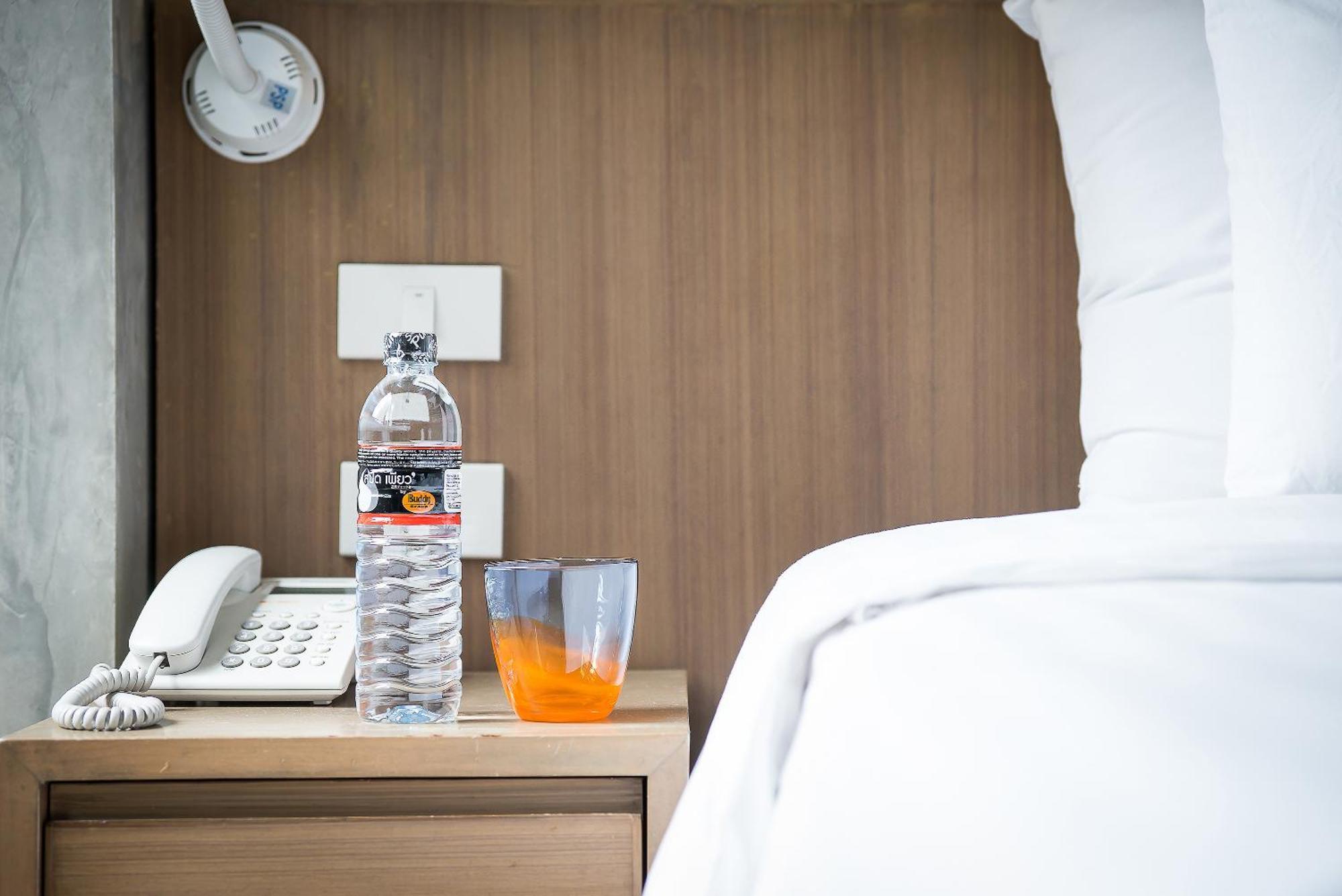 Standard King Room No Window