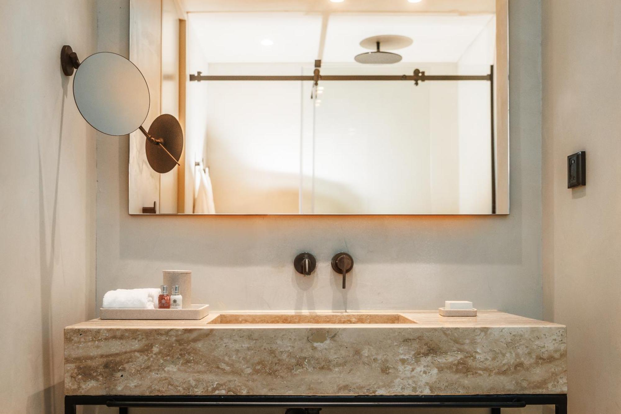 Mimosa Junior Suite