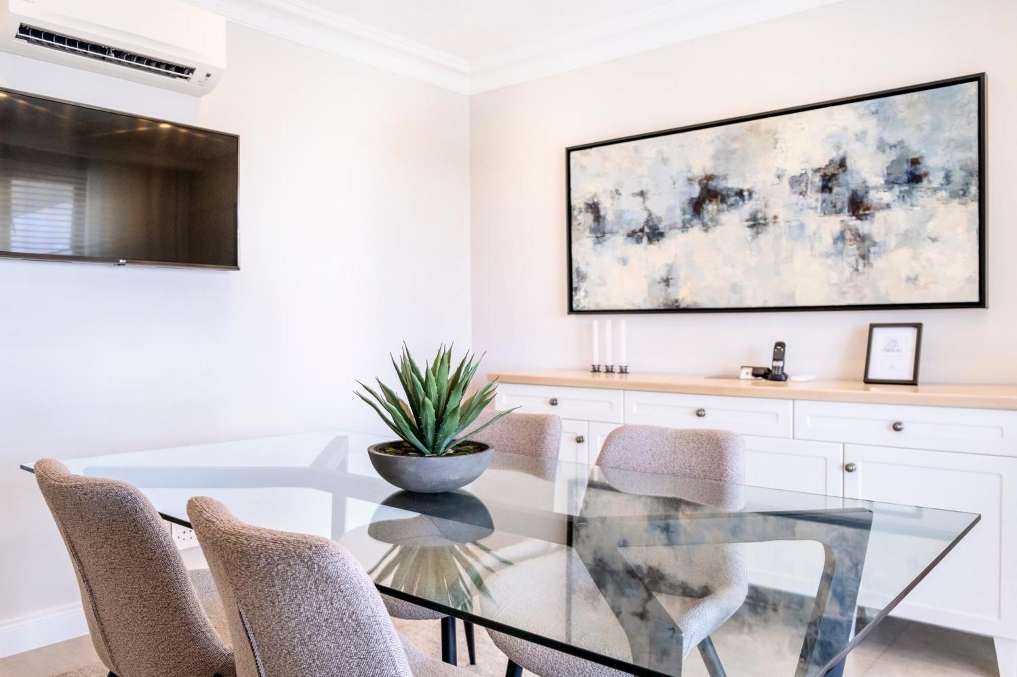 Suite Apartment