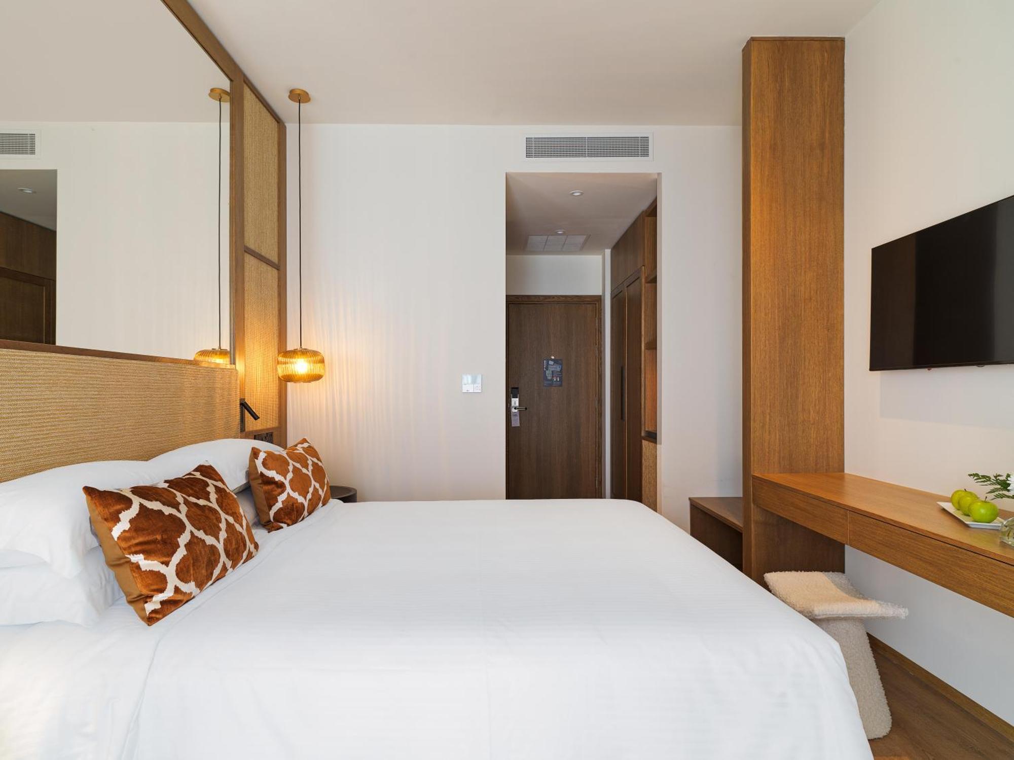 Executive Room City View Lounge Access