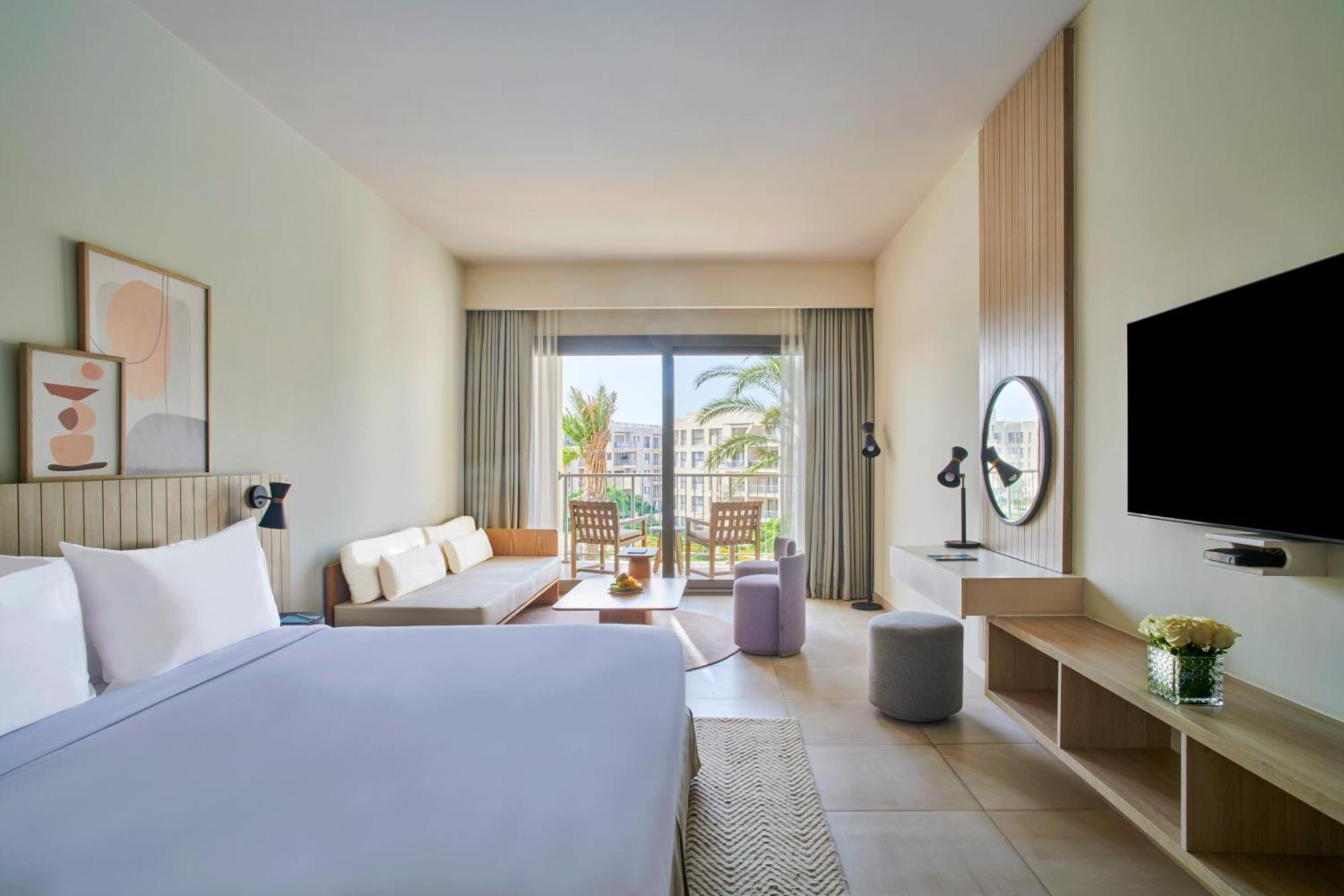 Executive Room Pool View