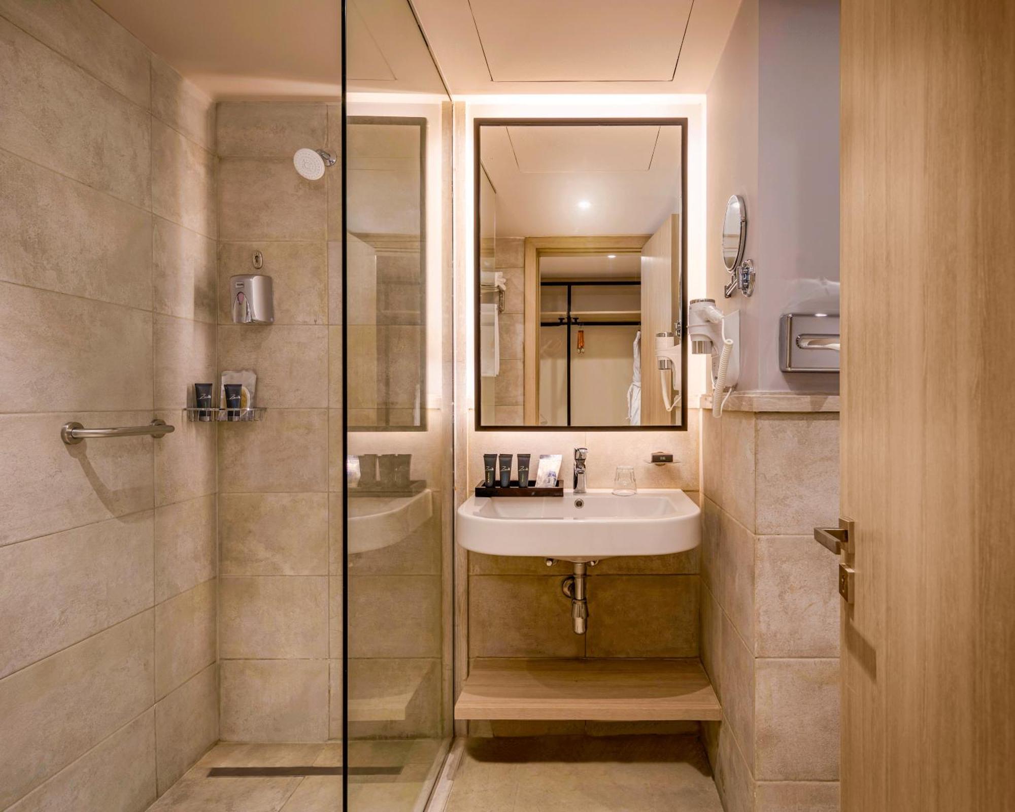 Deluxe Marassi View