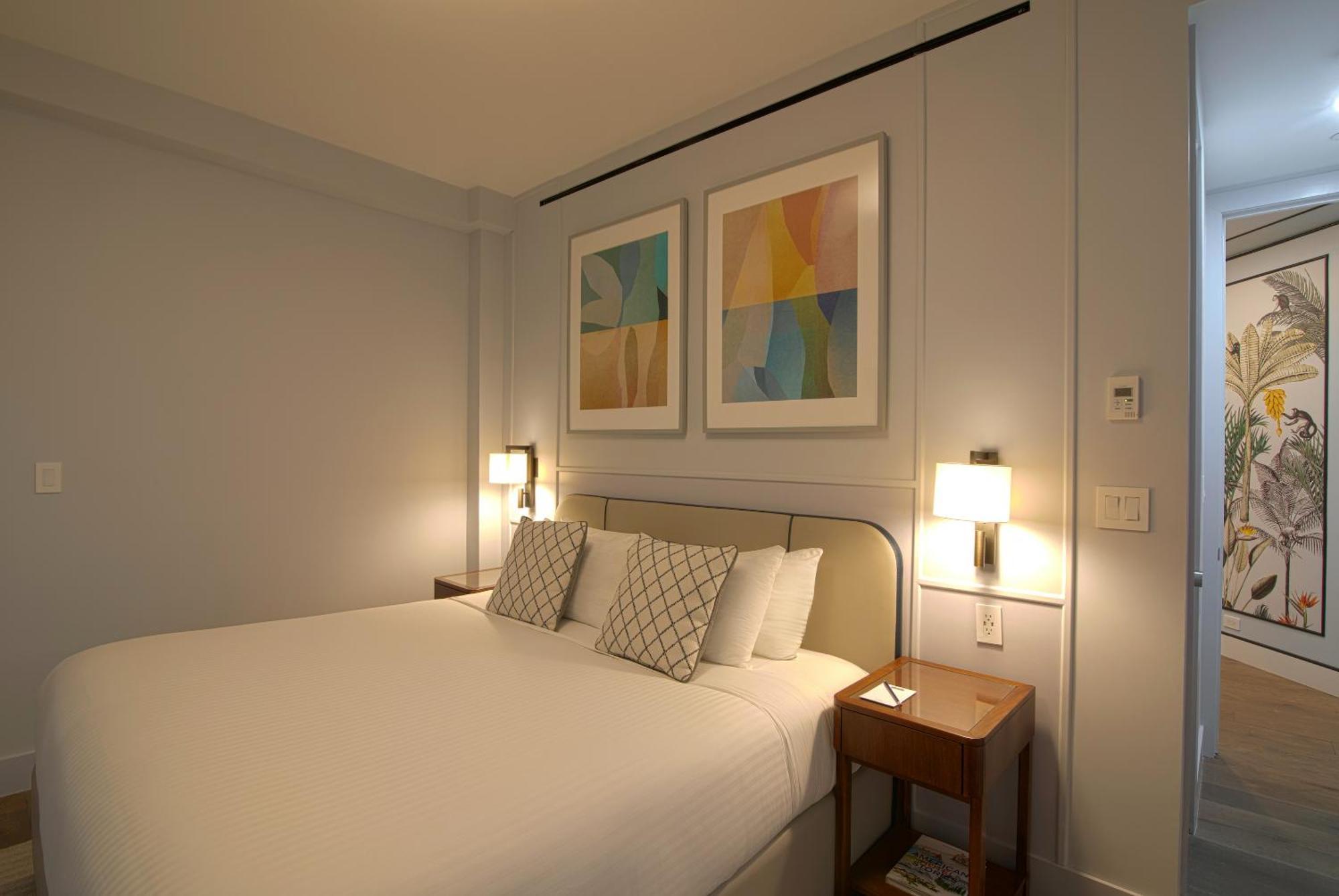 Presidential Suite 2 King Beds & 1 Sofa Bed