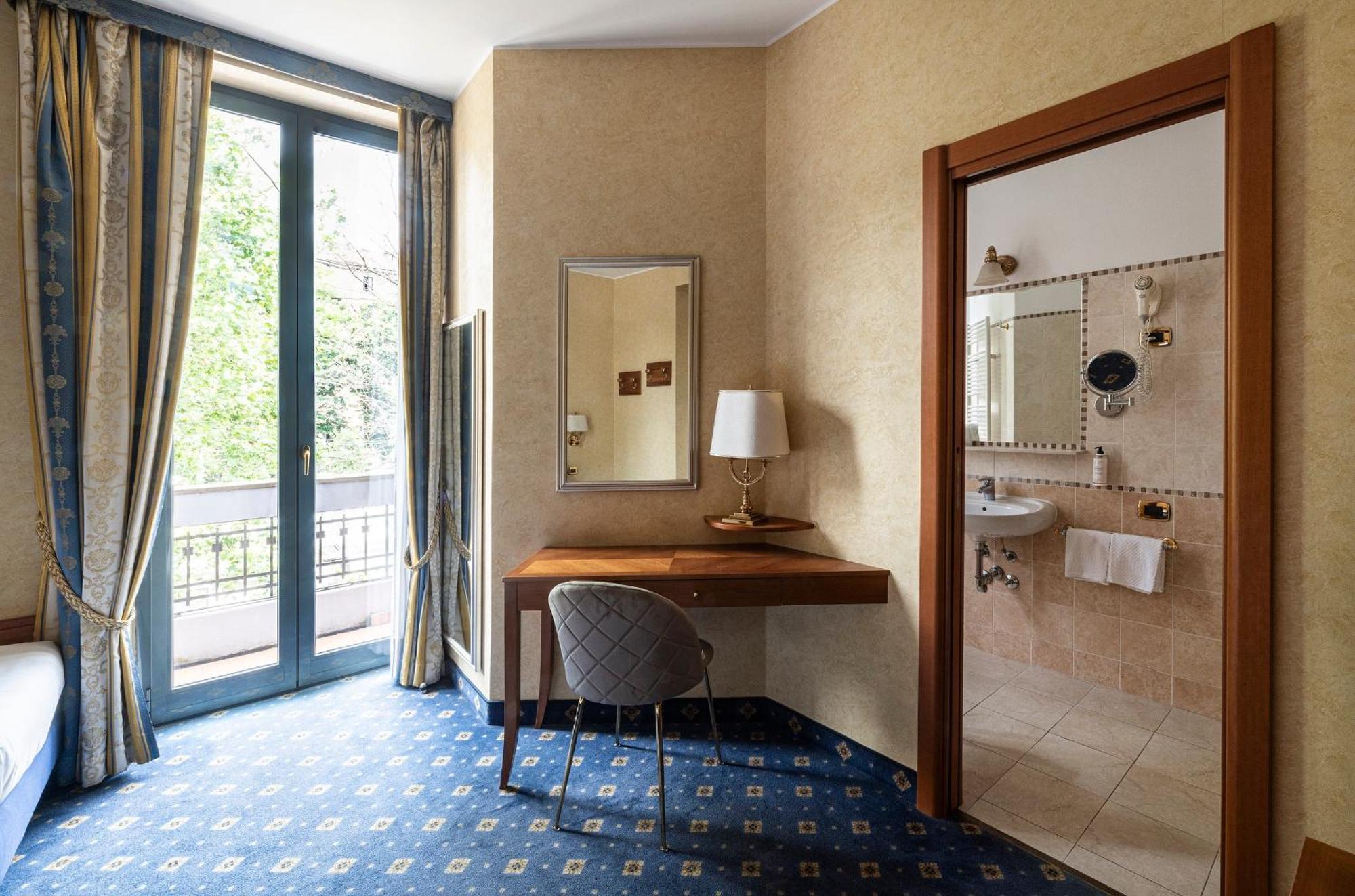 Queen Room Balcony