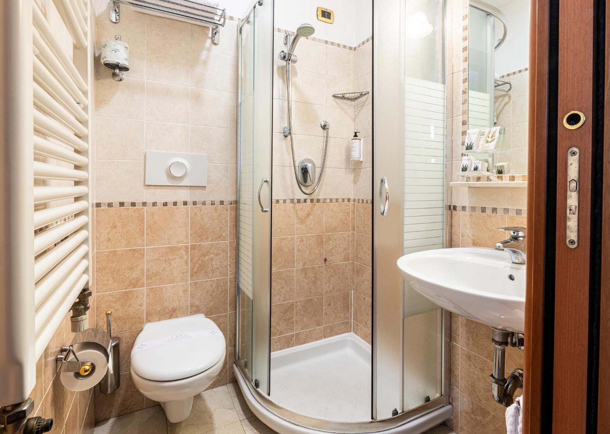 Small Single Room