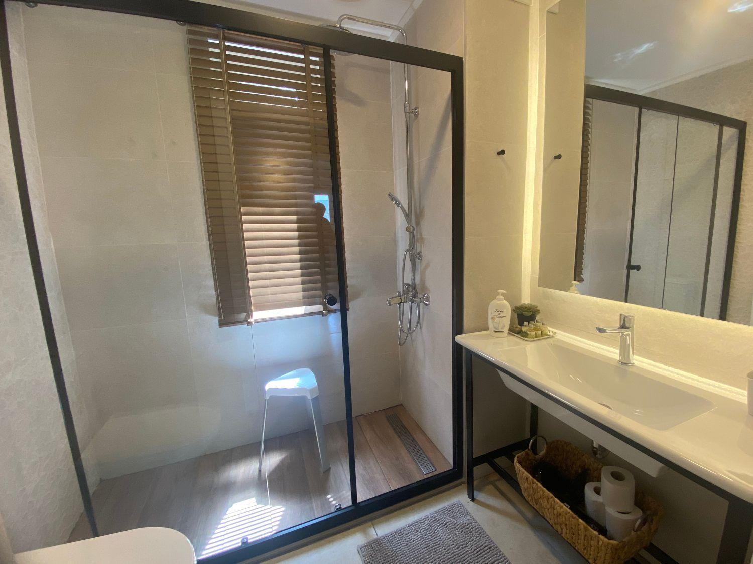 Two-Bedroom Deluxe Apartment with Balcony