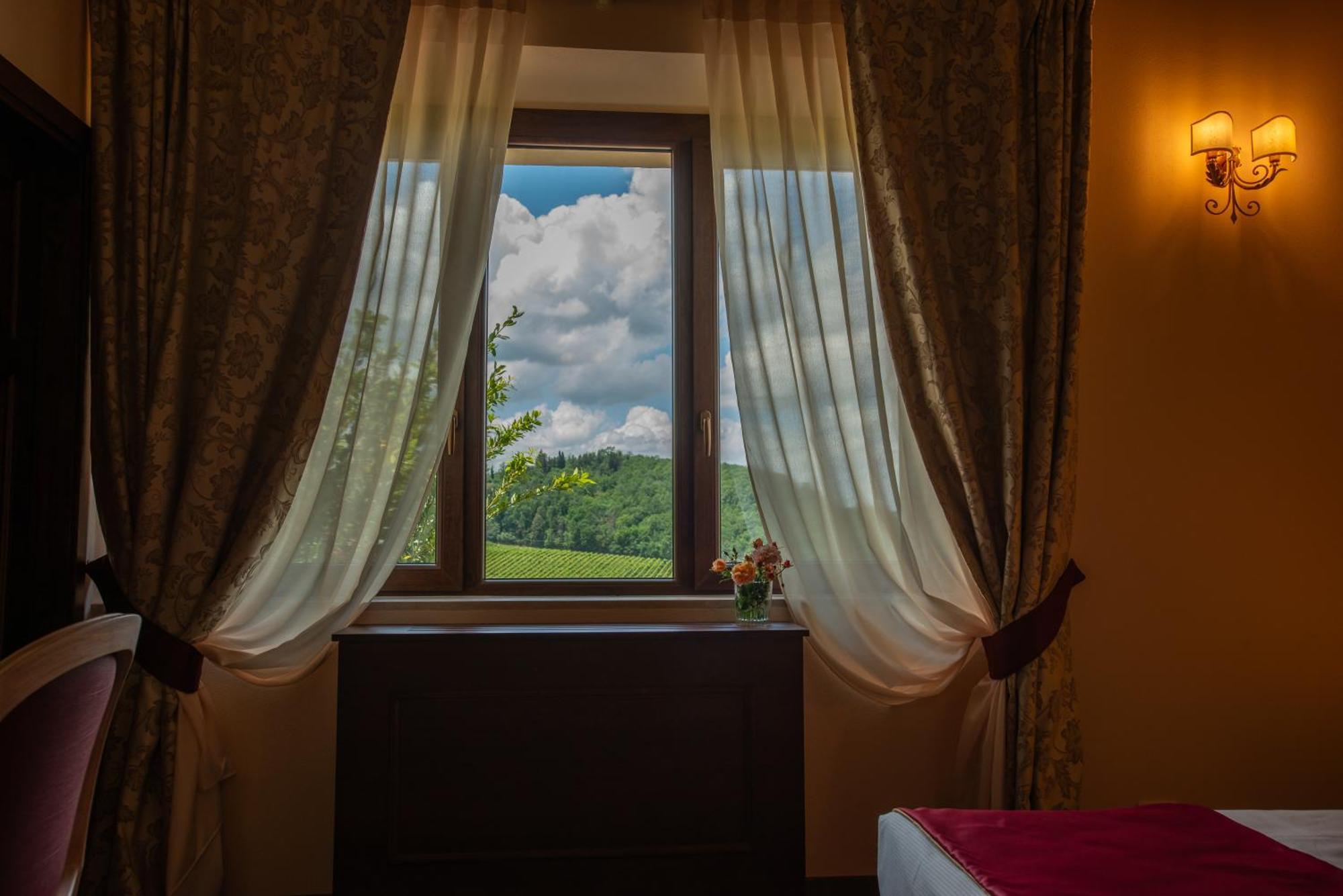 Deluxe Double or Twin Room with Balcony