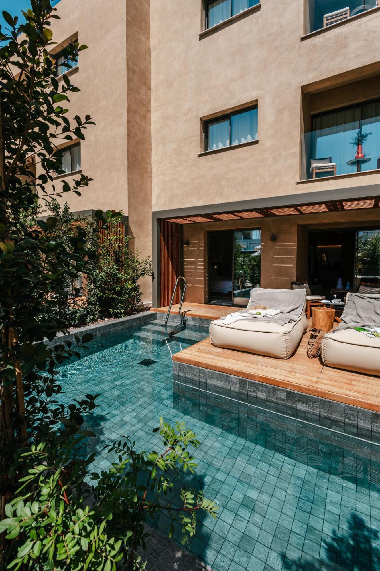 Moonflower Executive Suite Private Plunge Pool