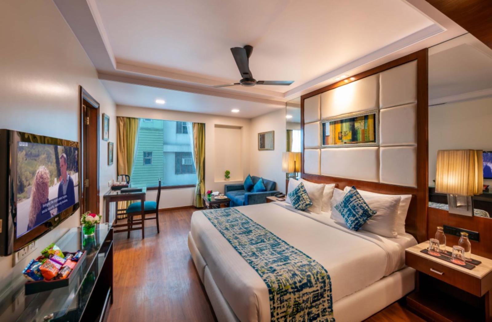 Deluxe King Room